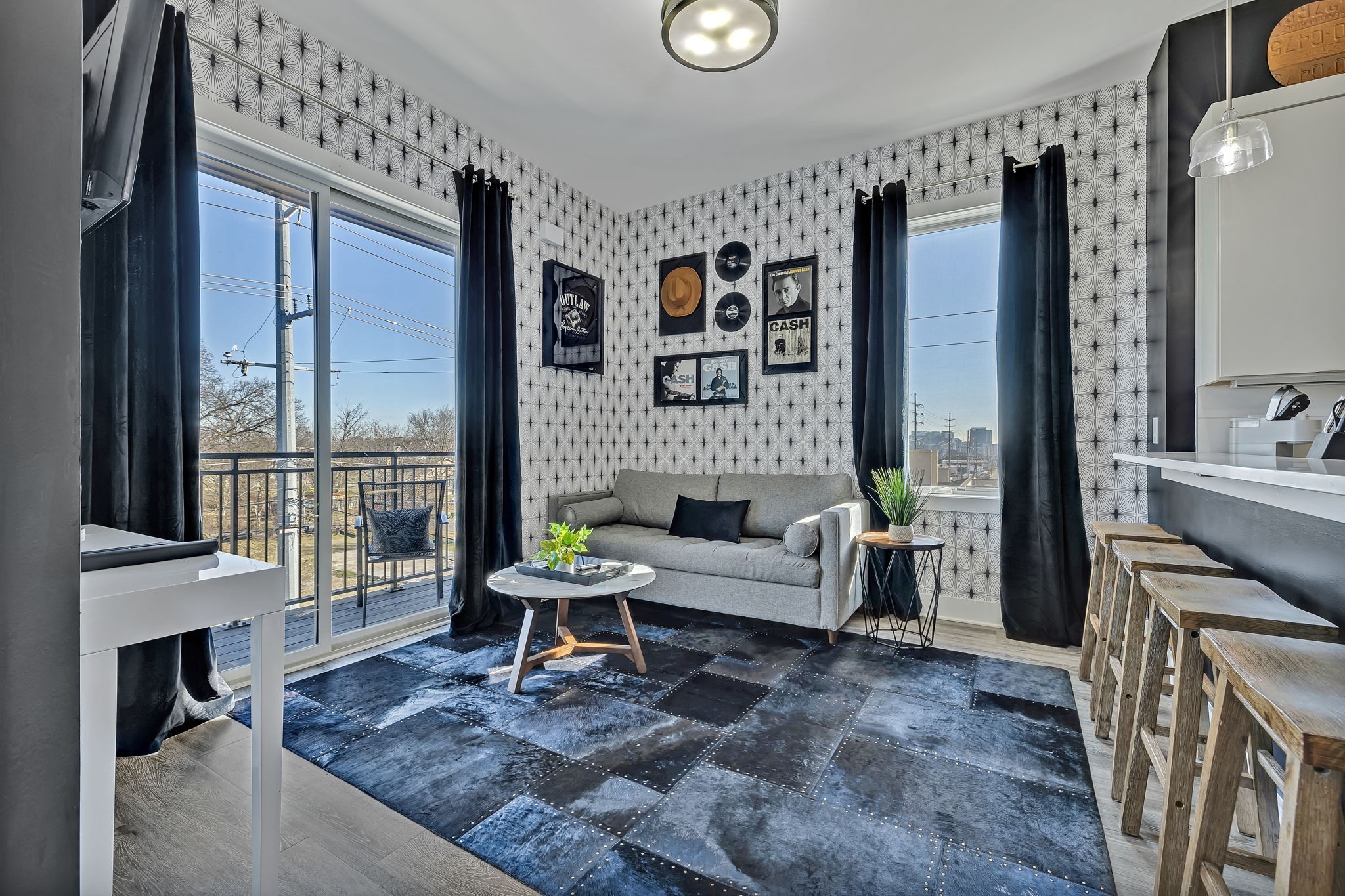 2519 Clifton Ave 303