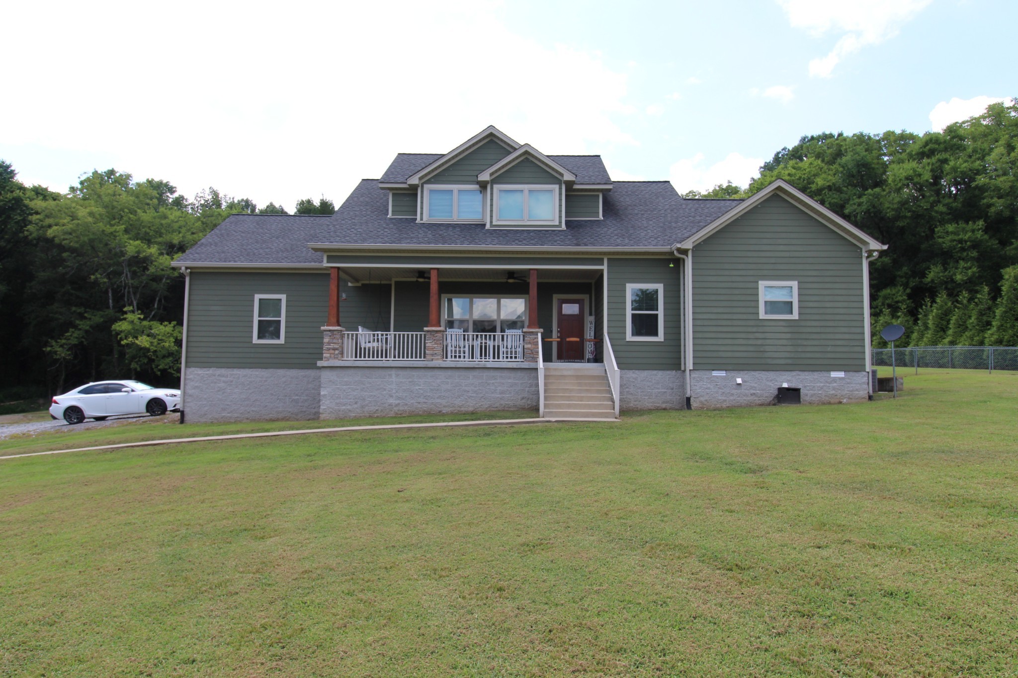 725 Lick Creek Rd