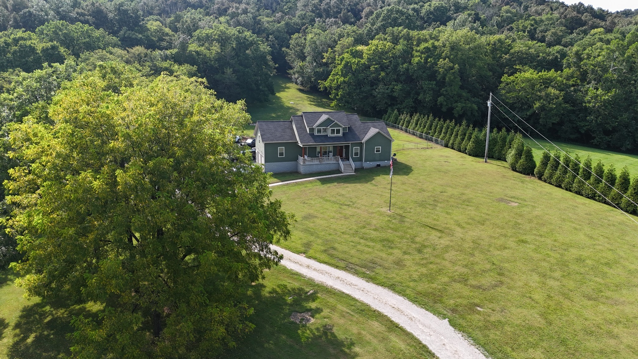 725 Lick Creek Rd