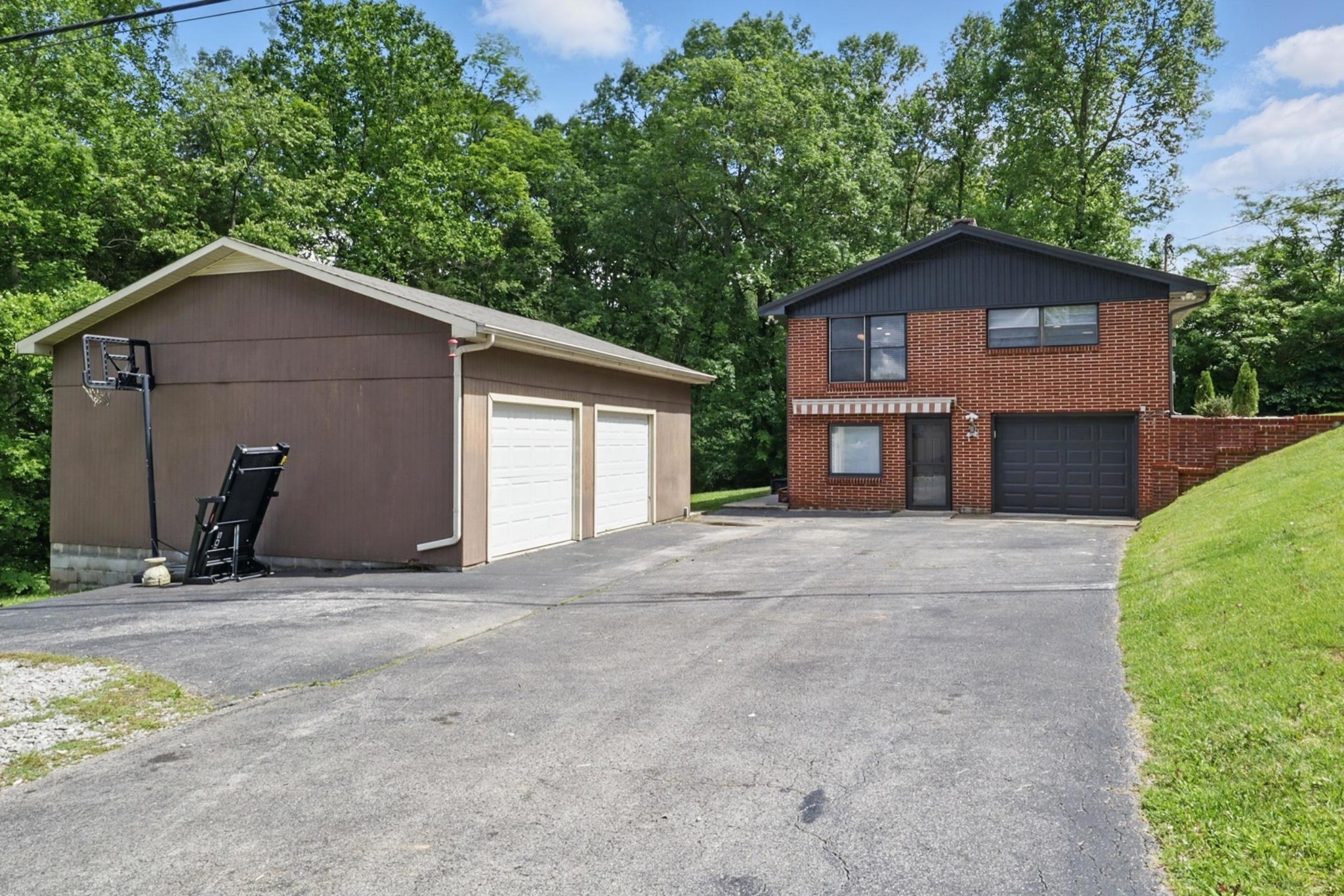 29 Old Shelbyville Rd