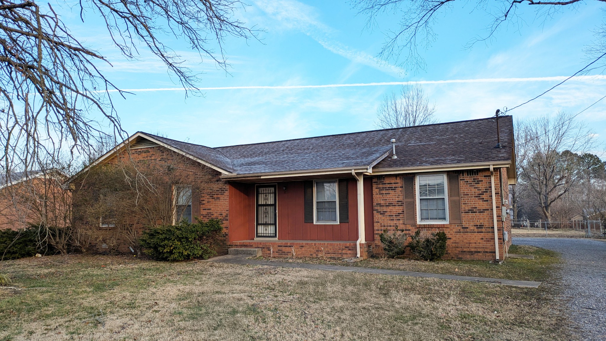 329 Cunningham Ln