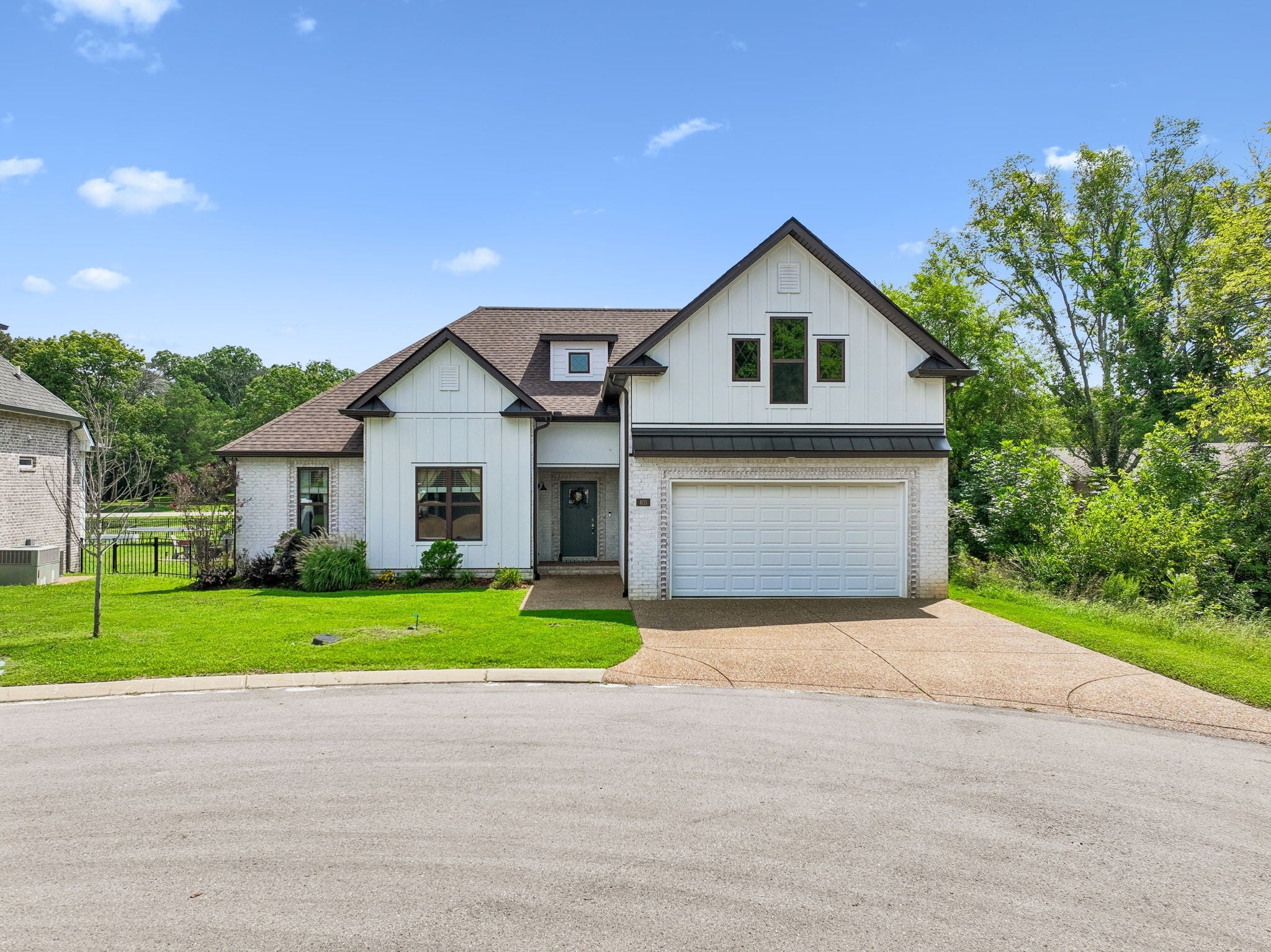 405 Hunter Bryce Ln