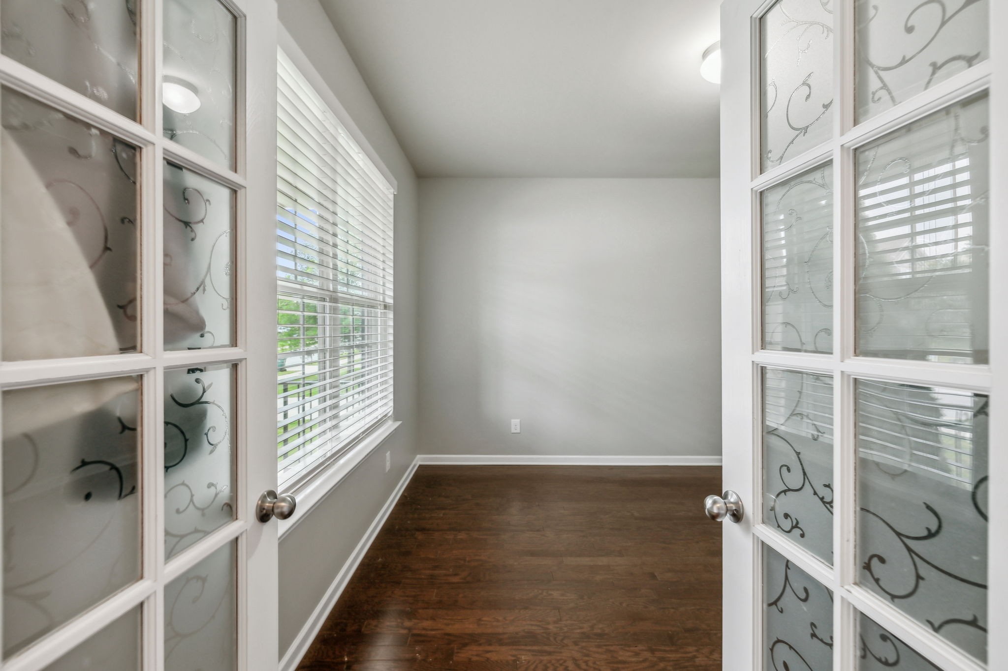 271 Gibson Dr