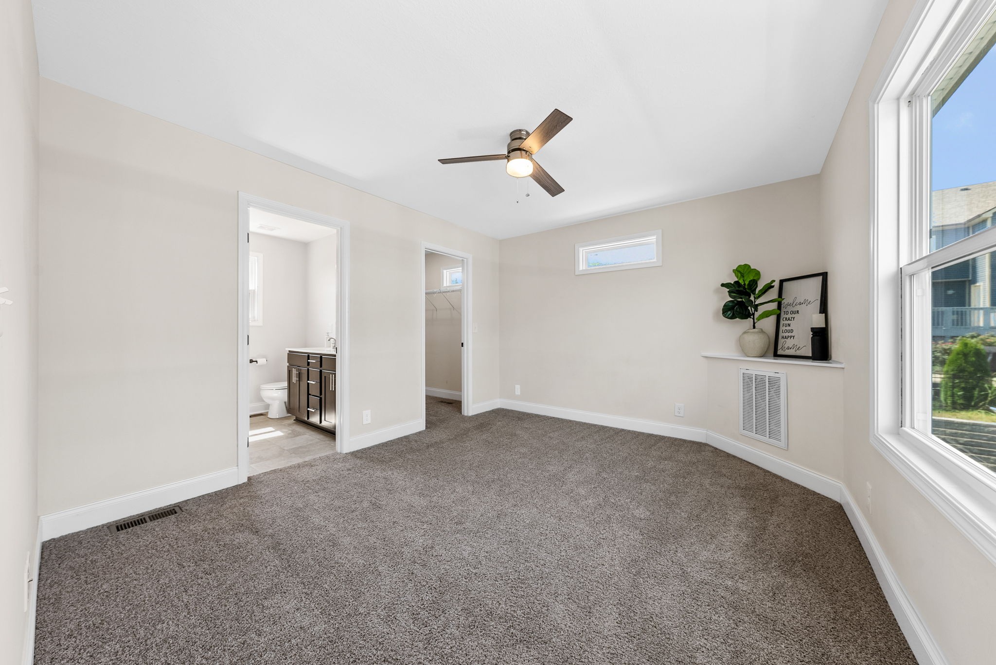 Clarksville, Tennessee 37040, United States, 3 Bedrooms Bedrooms, ,2 BathroomsBathrooms,Residential,Active,165874