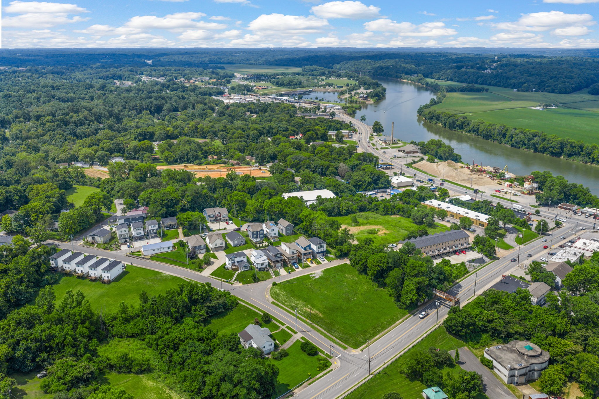 Clarksville, Tennessee 37040, United States, 3 Bedrooms Bedrooms, ,2 BathroomsBathrooms,Residential,Active,165874