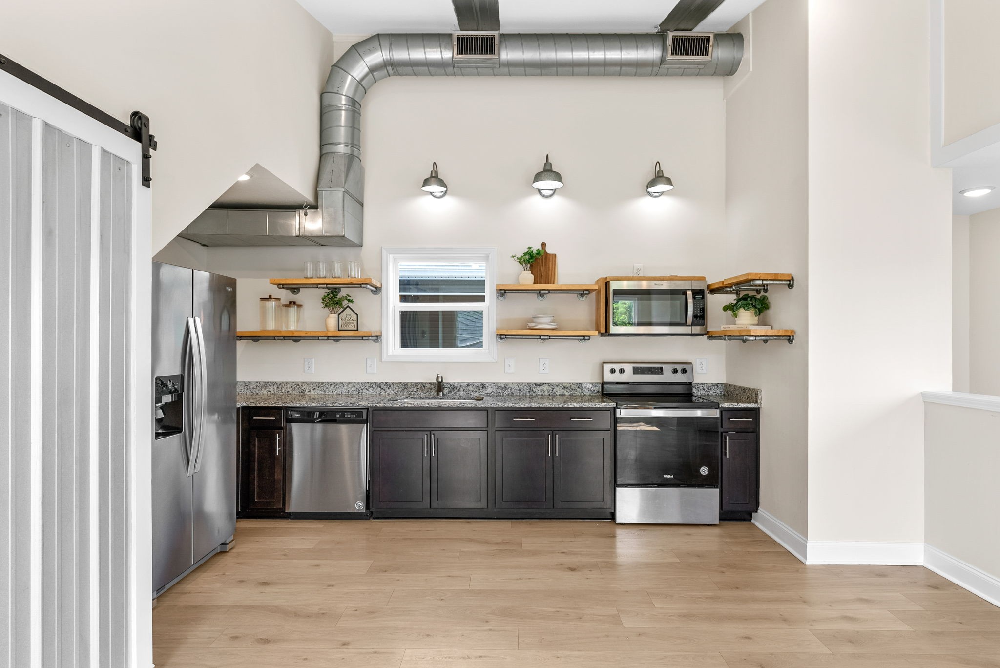 Clarksville, Tennessee 37040, United States, 3 Bedrooms Bedrooms, ,2 BathroomsBathrooms,Residential,Active,165874