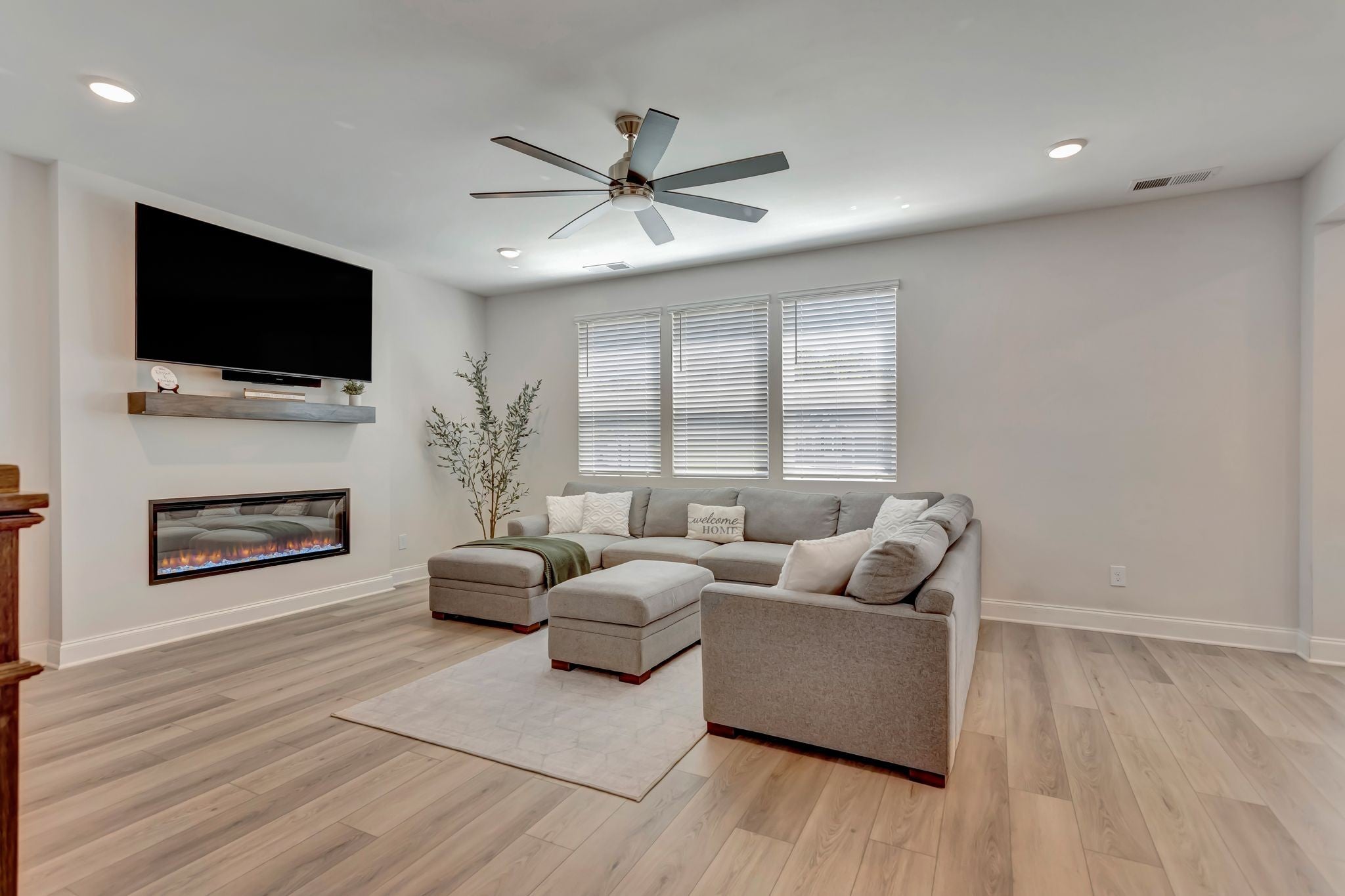 1769 Rockwell Lndg