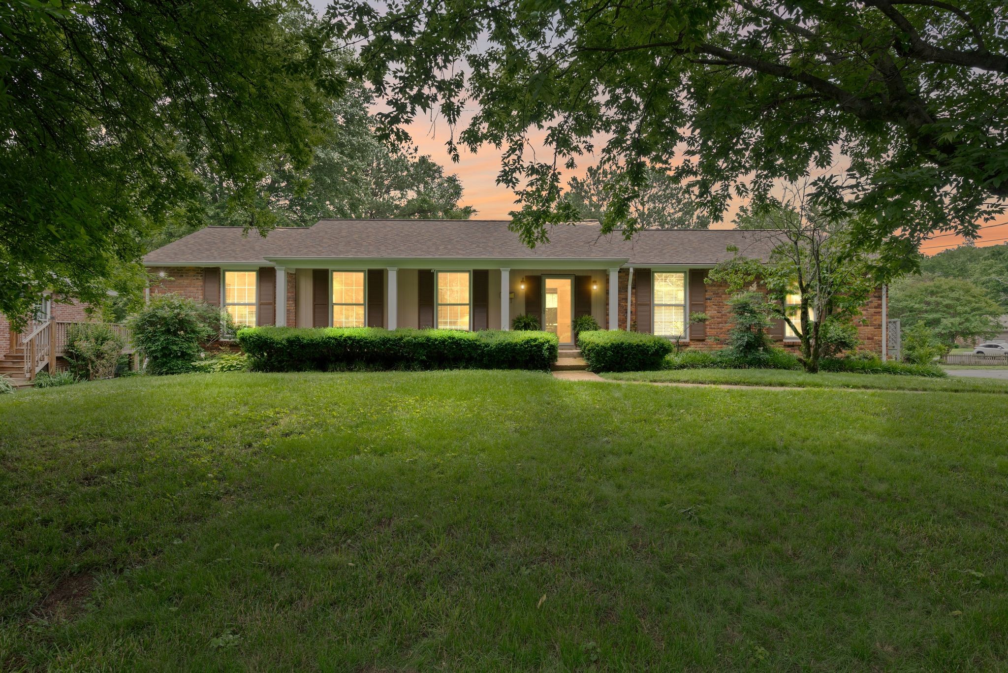 44 Vaughns Gap Rd
