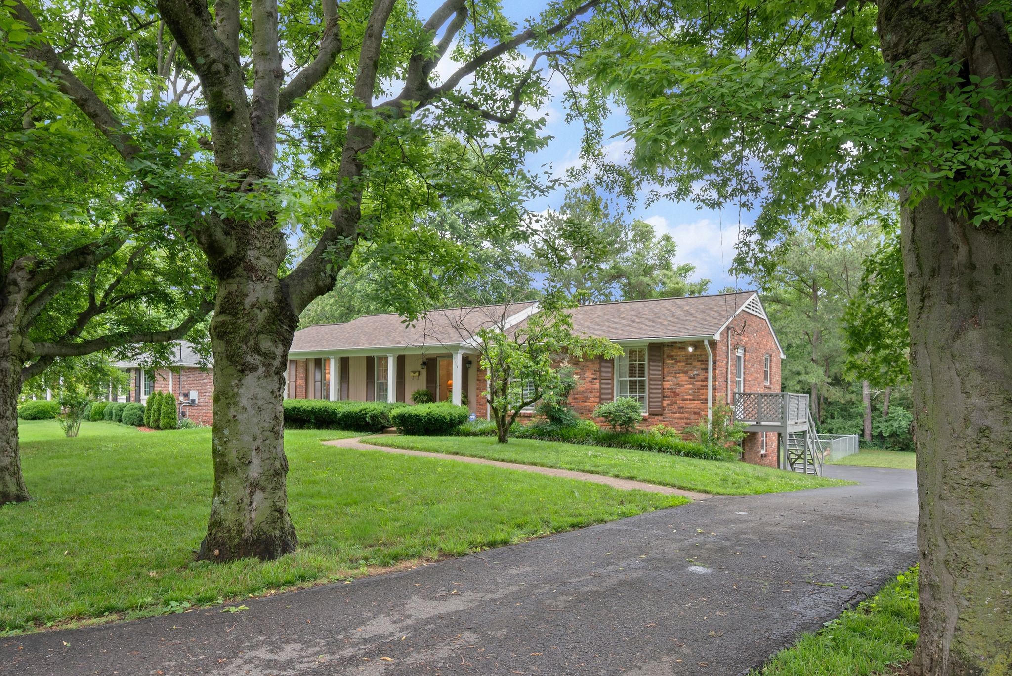 44 Vaughns Gap Rd