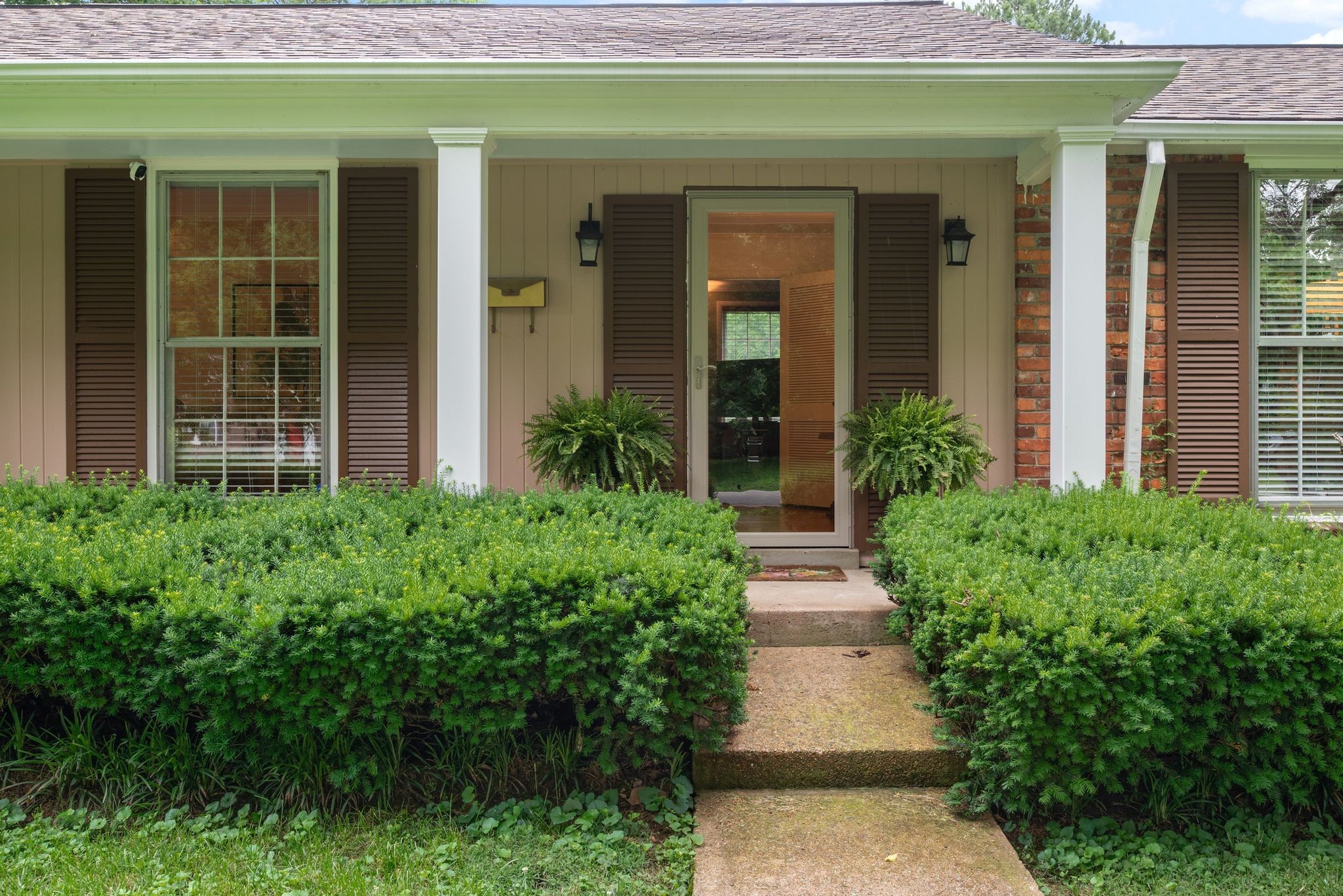 44 Vaughns Gap Rd