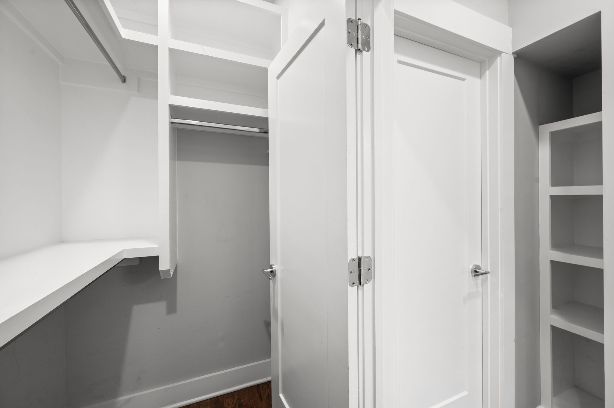 Nashville, Tennessee 37208, United States, 3 Bedrooms Bedrooms, ,3 BathroomsBathrooms,Residential,Coming Soon,248365