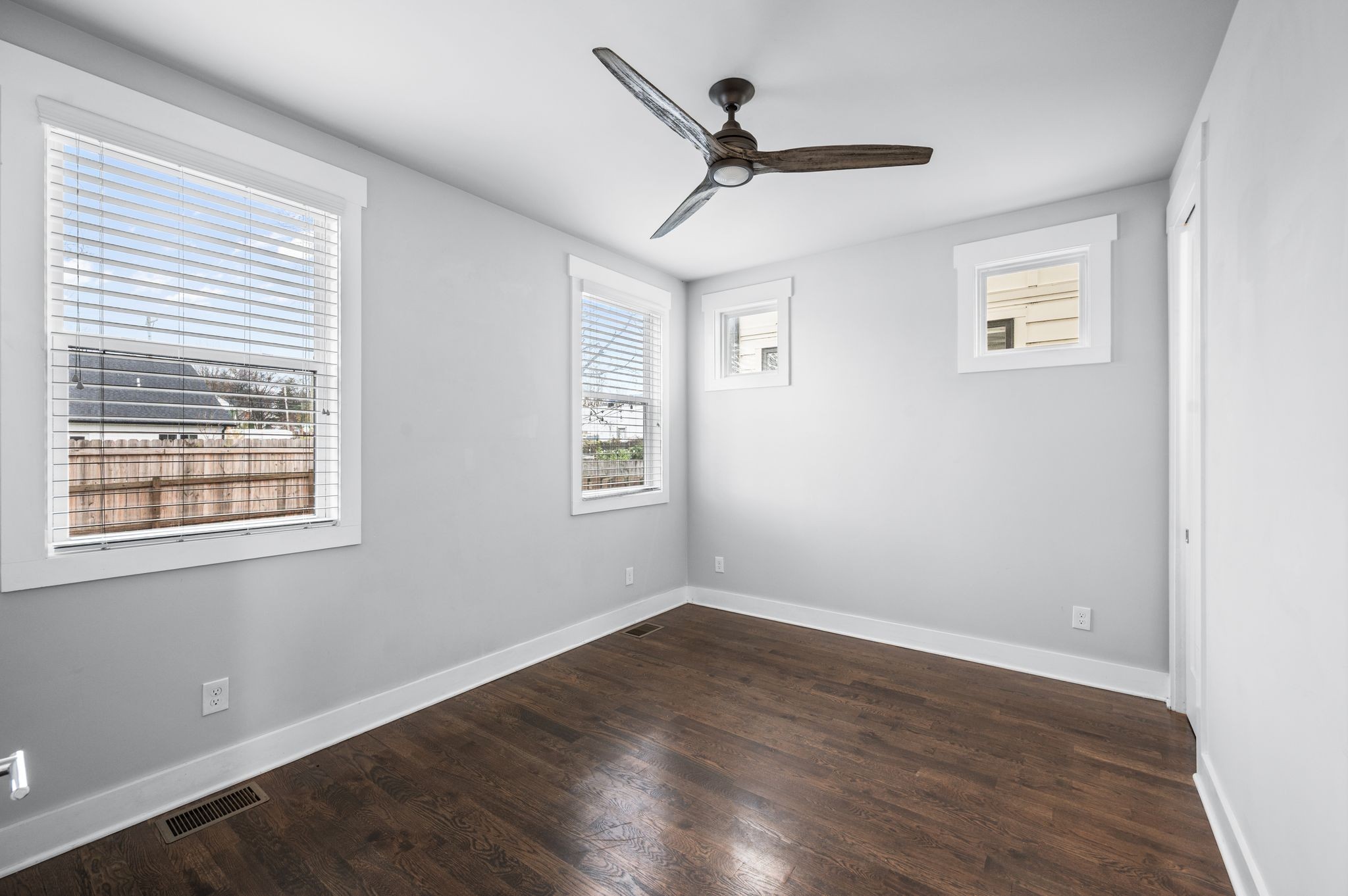 Nashville, Tennessee 37208, United States, 3 Bedrooms Bedrooms, ,3 BathroomsBathrooms,Residential,Coming Soon,248365