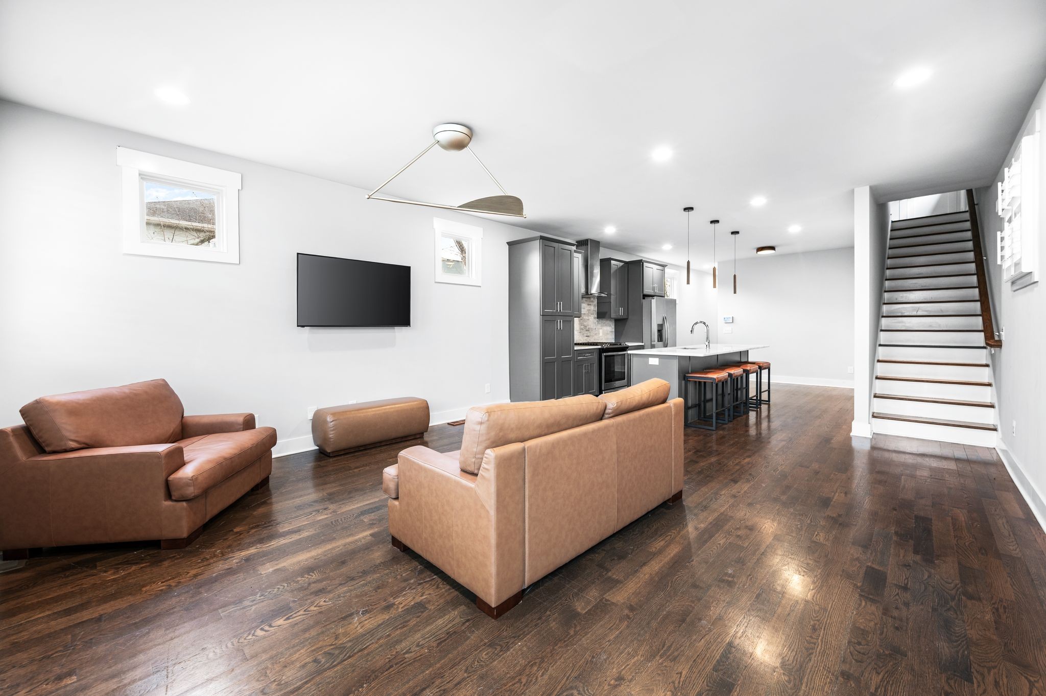 Nashville, Tennessee 37208, United States, 3 Bedrooms Bedrooms, ,3 BathroomsBathrooms,Residential,Coming Soon,248365