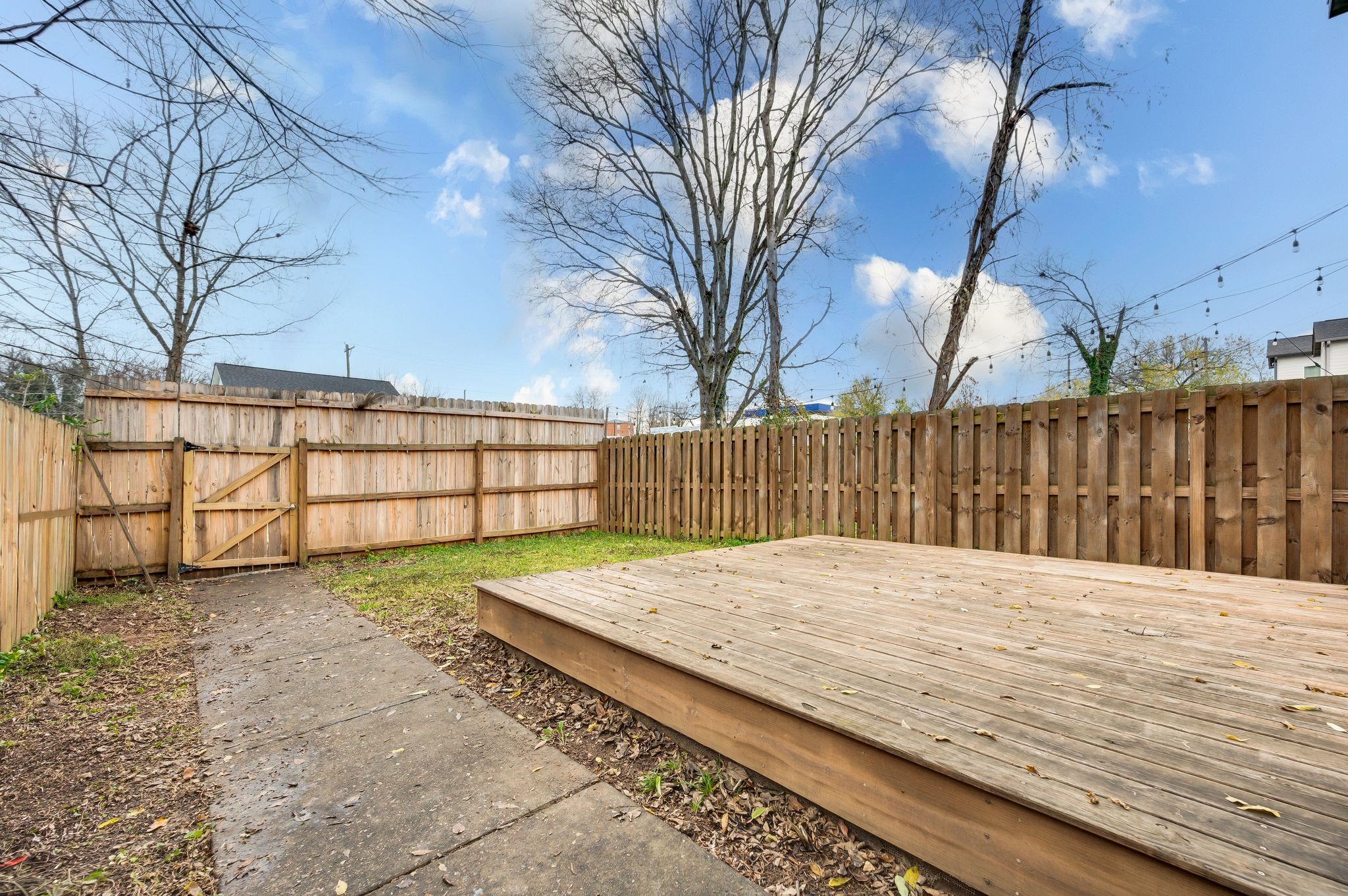 Nashville, Tennessee 37208, United States, 3 Bedrooms Bedrooms, ,3 BathroomsBathrooms,Residential,Coming Soon,248365