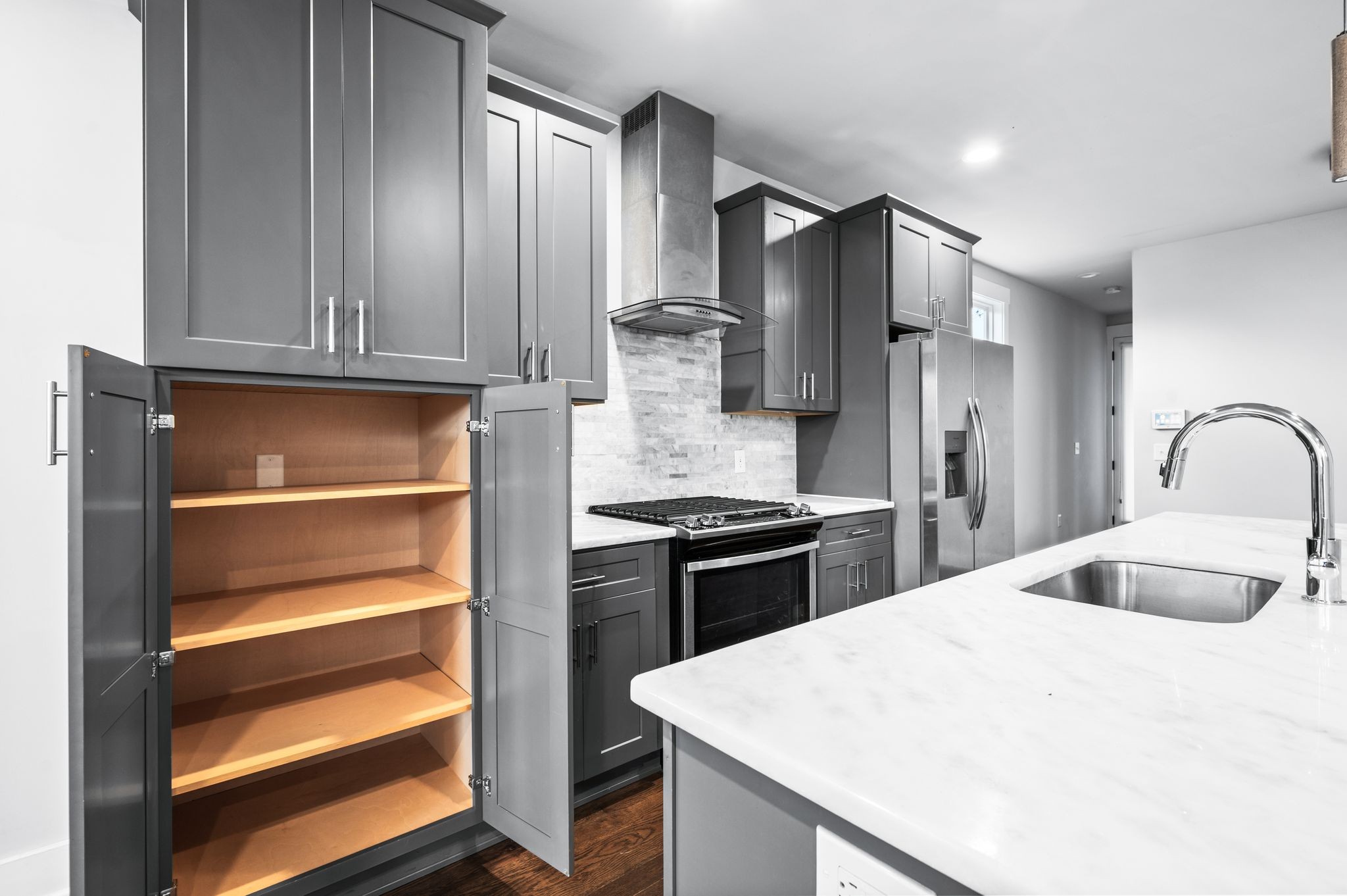 Nashville, Tennessee 37208, United States, 3 Bedrooms Bedrooms, ,3 BathroomsBathrooms,Residential,Coming Soon,248365