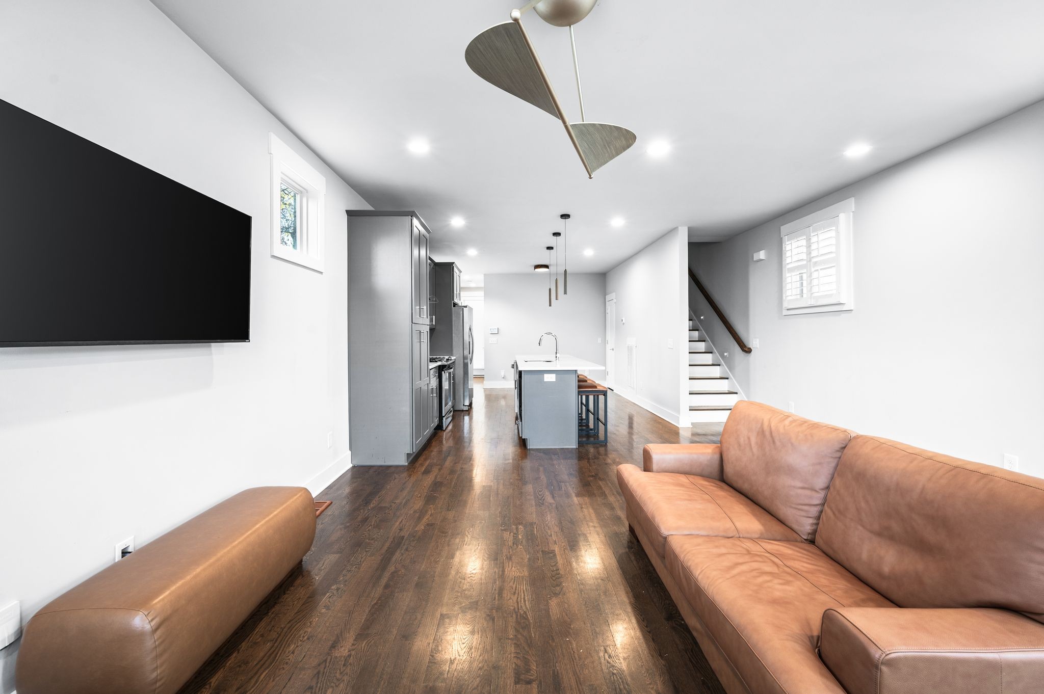 Nashville, Tennessee 37208, United States, 3 Bedrooms Bedrooms, ,3 BathroomsBathrooms,Residential,Coming Soon,248365