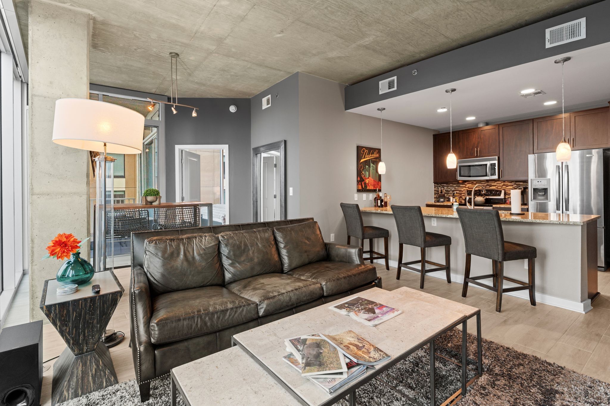 301 Demonbreun St 814