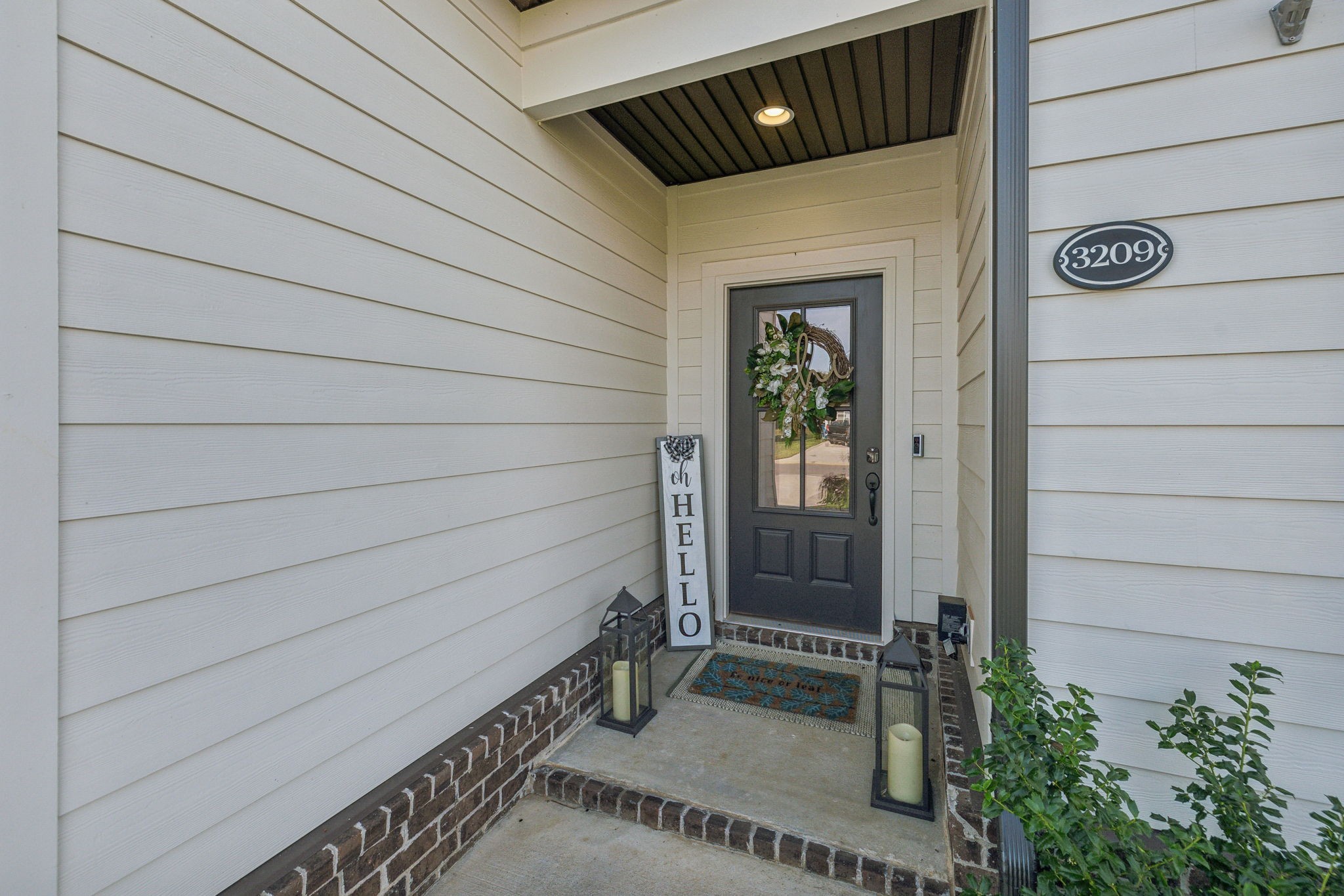3209 Bootknife Dr