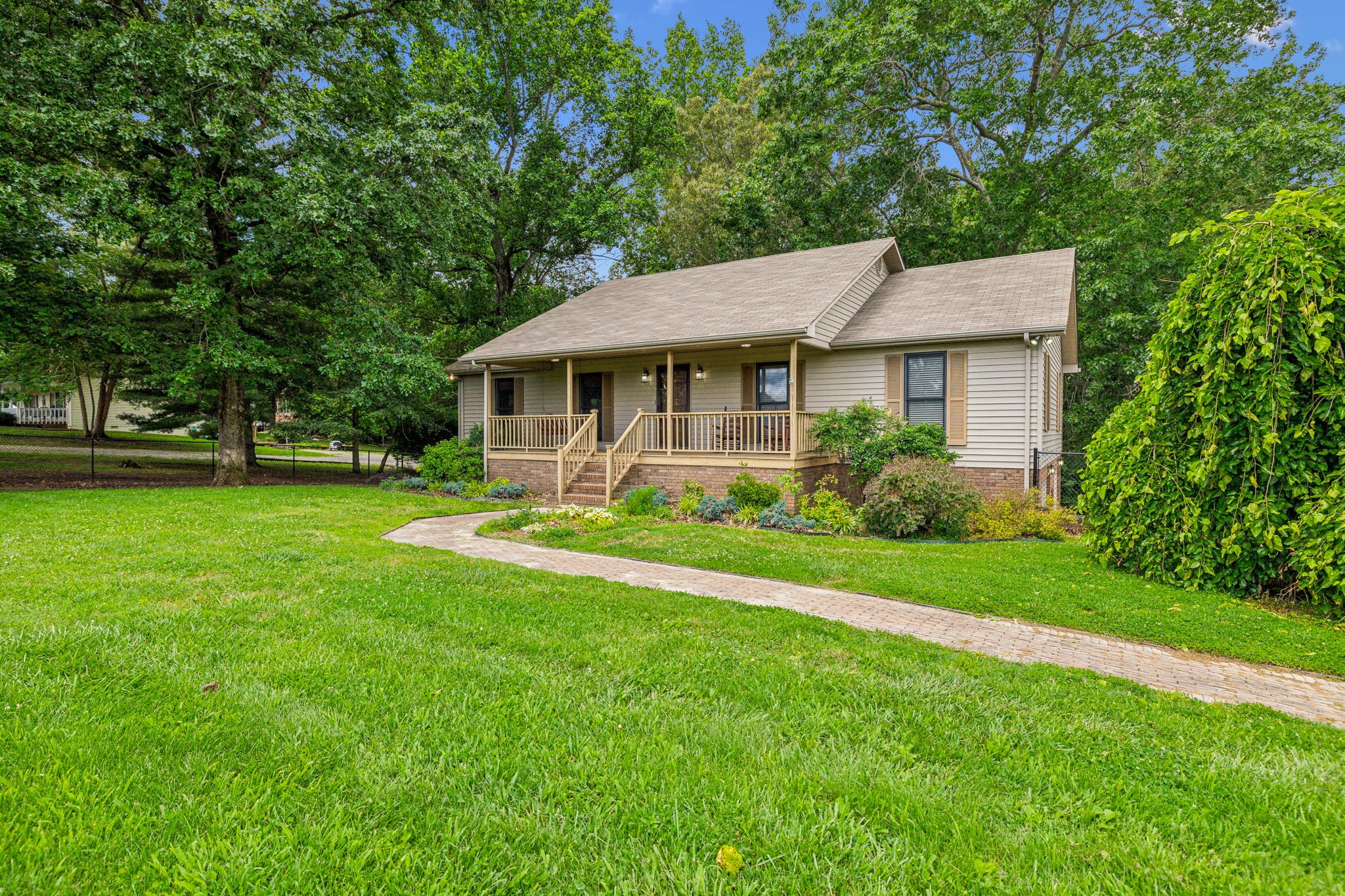 54 Hutchings Ln