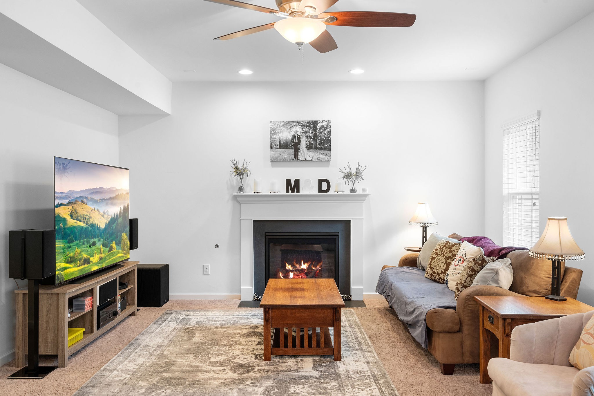 933 Fairdale Ct