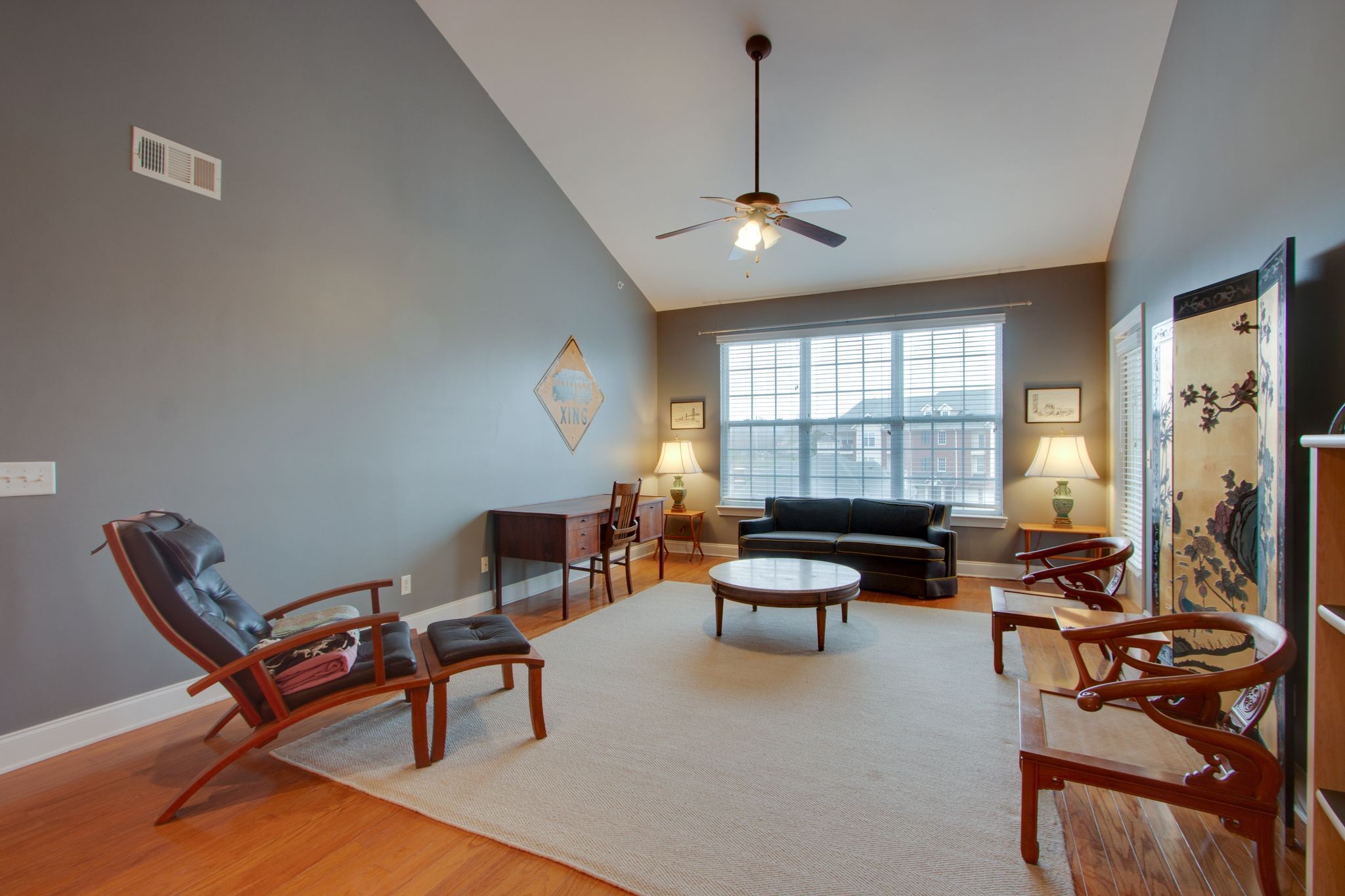 3201 Aspen Grove Dr G9