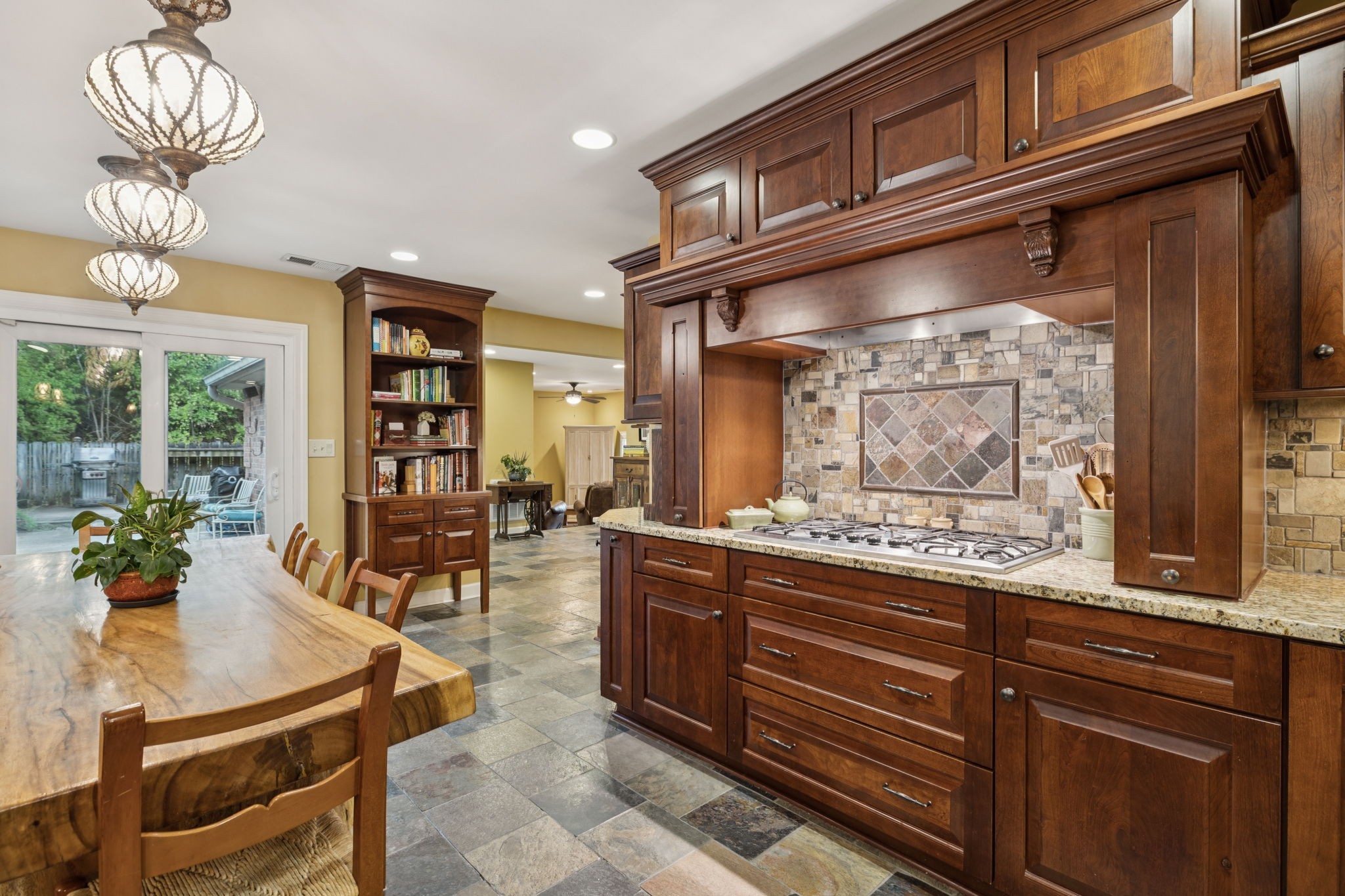 Hermitage, Tennessee, 37076, United States, 4 Bedrooms Bedrooms, ,3 BathroomsBathrooms,Residential,Active,2025555