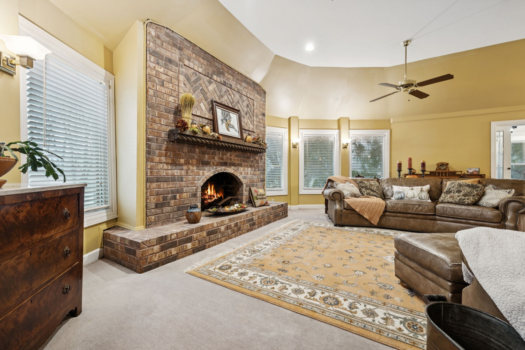 Hermitage, Tennessee, 37076, United States, 4 Bedrooms Bedrooms, ,3 BathroomsBathrooms,Residential,Active,2025555