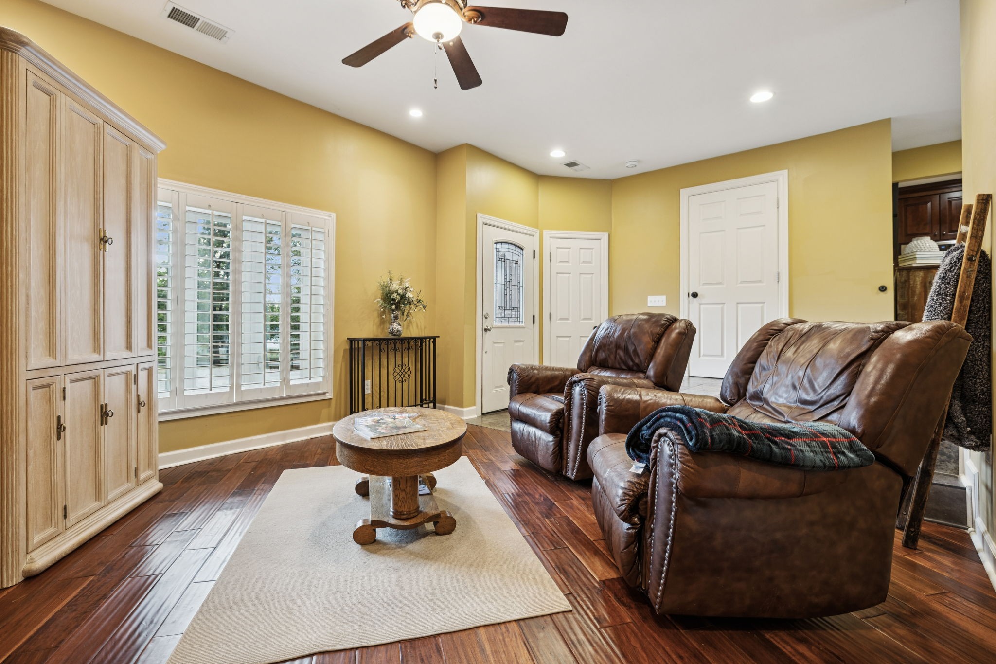 Hermitage, Tennessee, 37076, United States, 4 Bedrooms Bedrooms, ,3 BathroomsBathrooms,Residential,Active,2025555