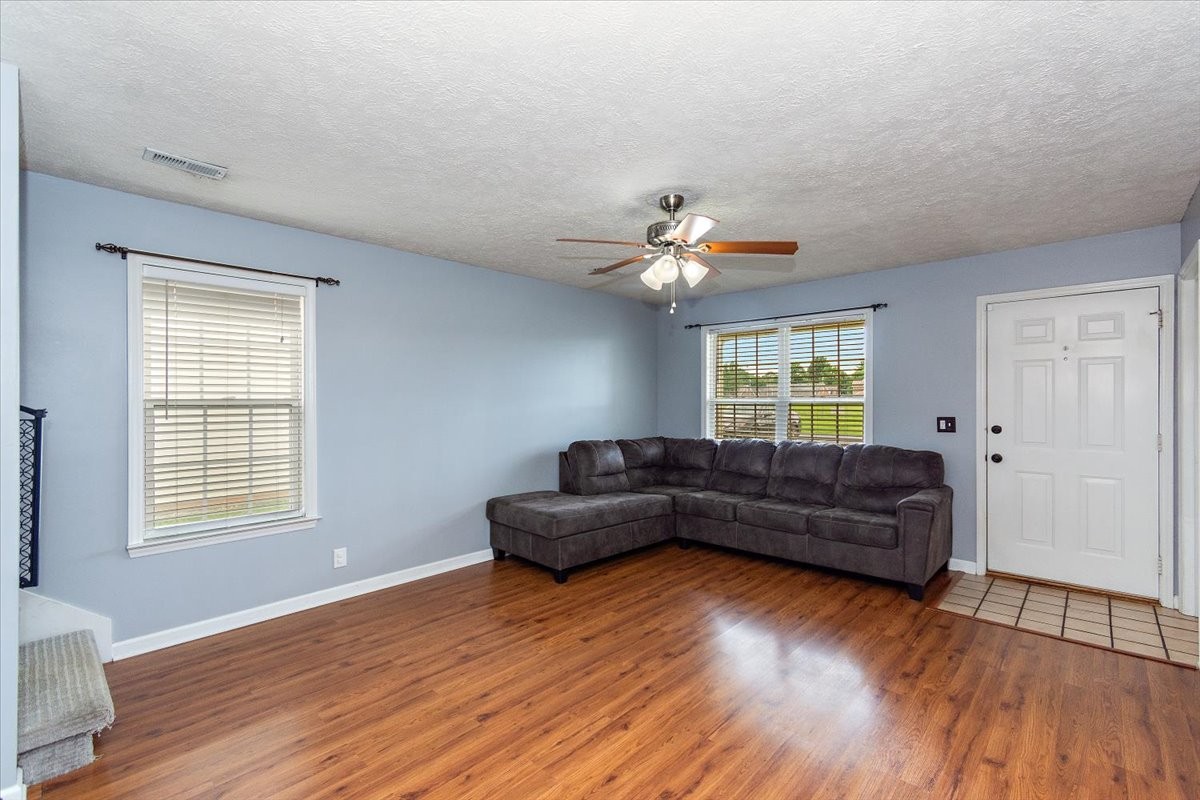 885 E Northfield Blvd