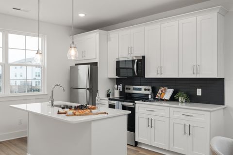 700 N DuPont Ave 102 Madison TN 37115