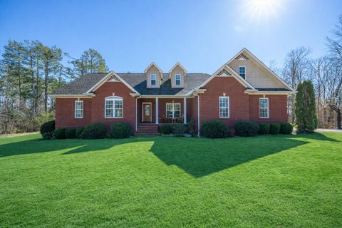 Photo of 125 Breckenridge Ln, Savannah, TN 38372 (MLS # 3123882)