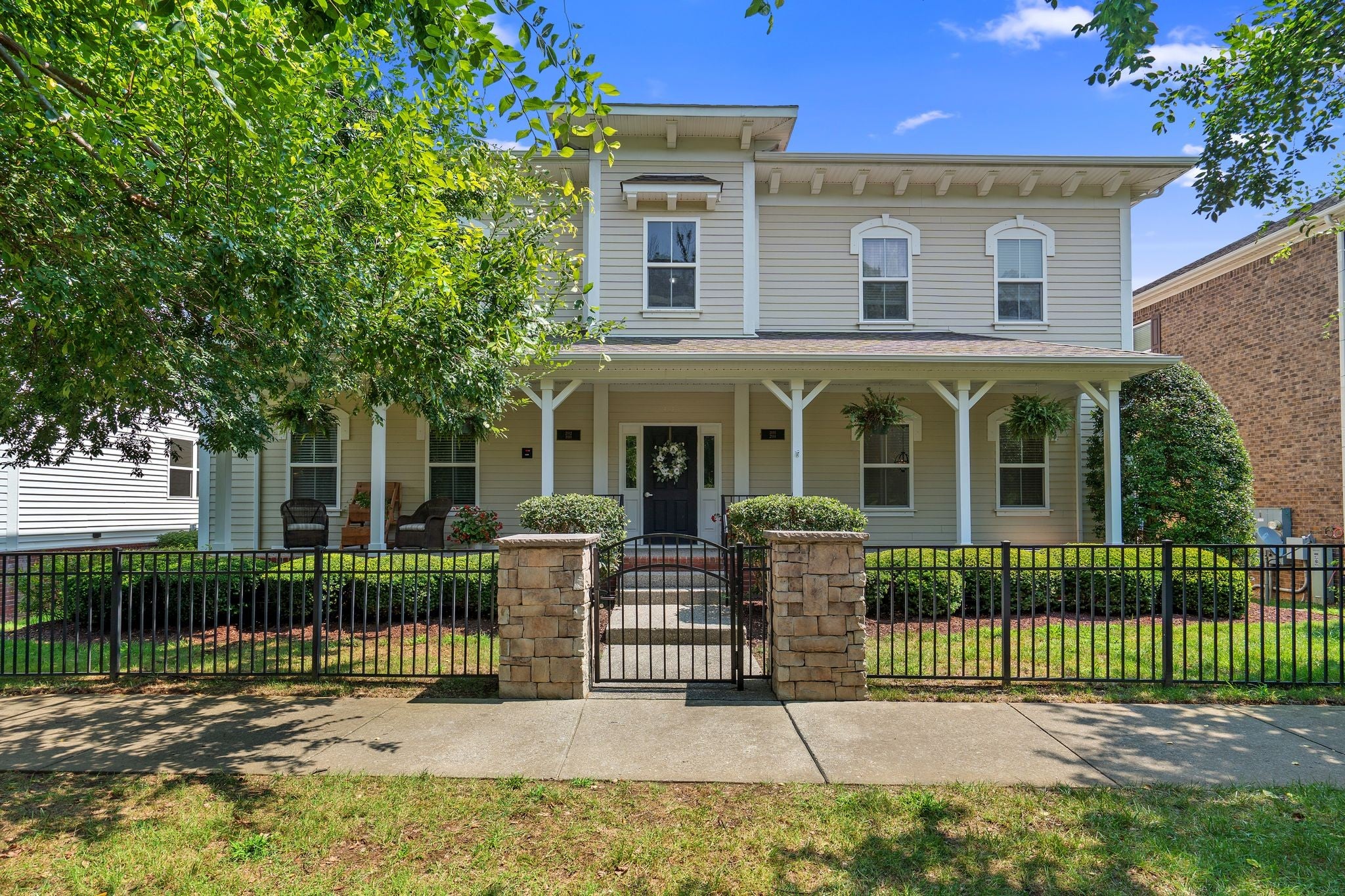 2-bed listing at 2014 Turning Wheel Ln, Franklin