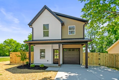 Photo of 414 21st Ave W, Springfield, TN 37172 (MLS # 3203779)