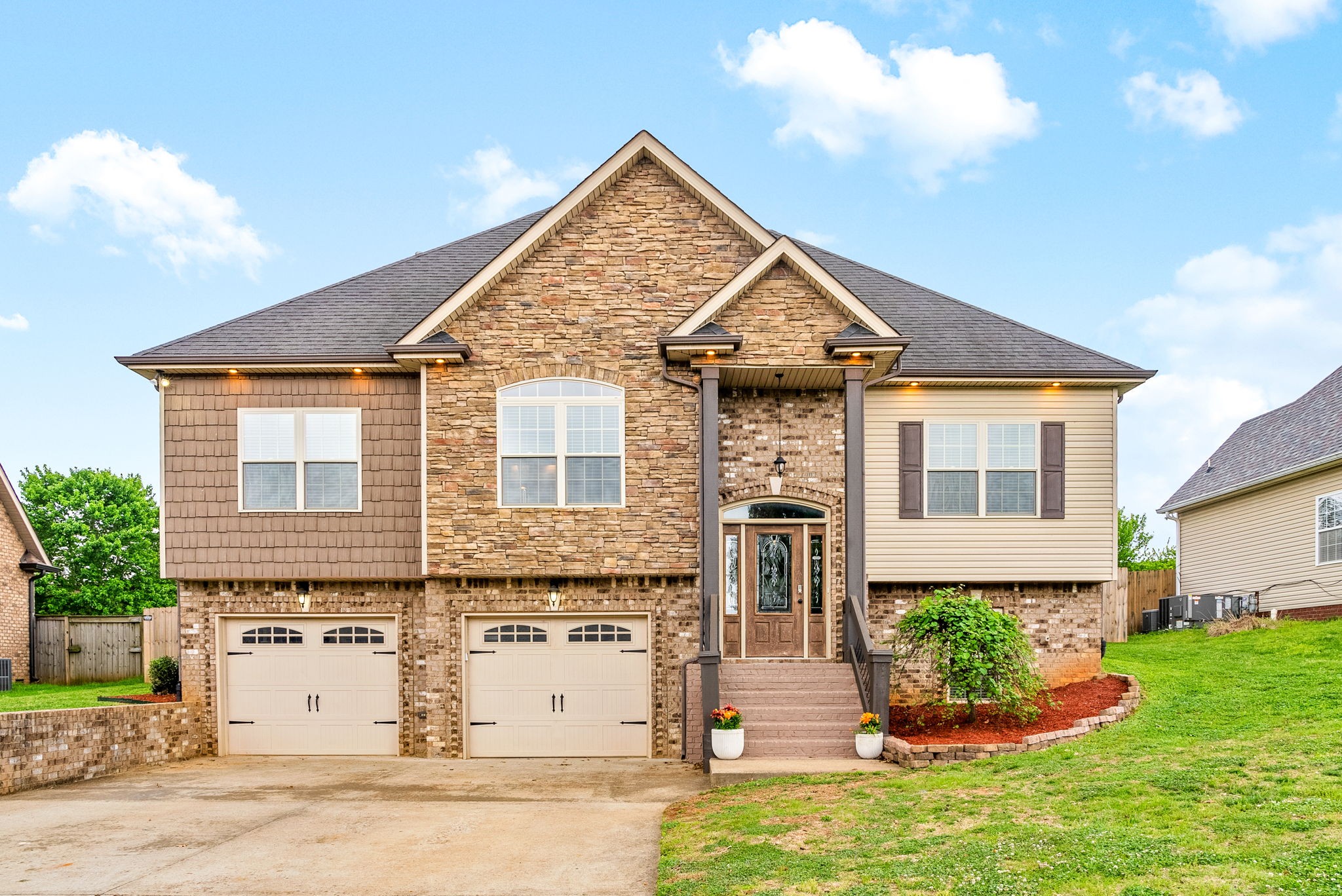 140 Covey Rise Cir