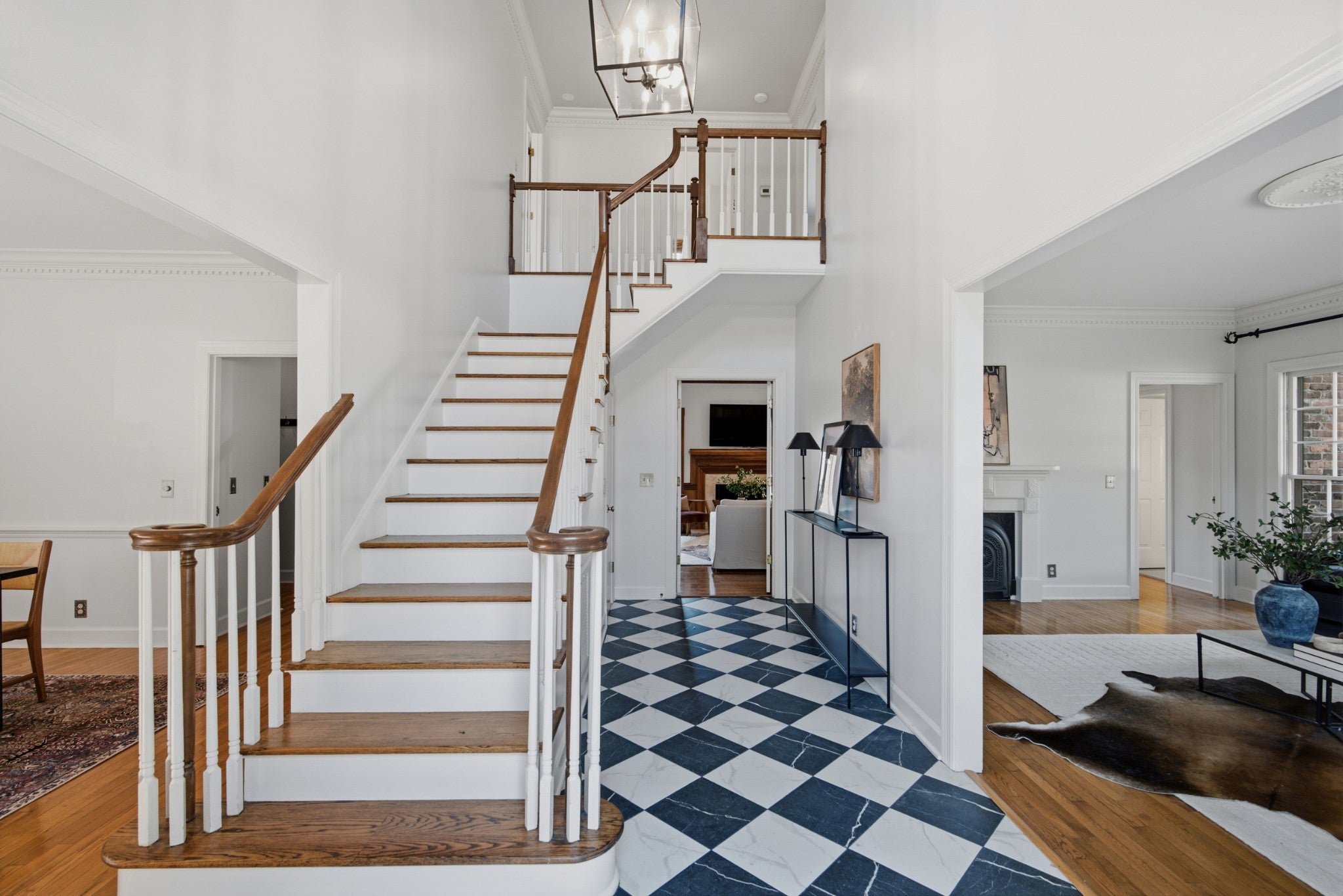 4114 Legend Hall Dr