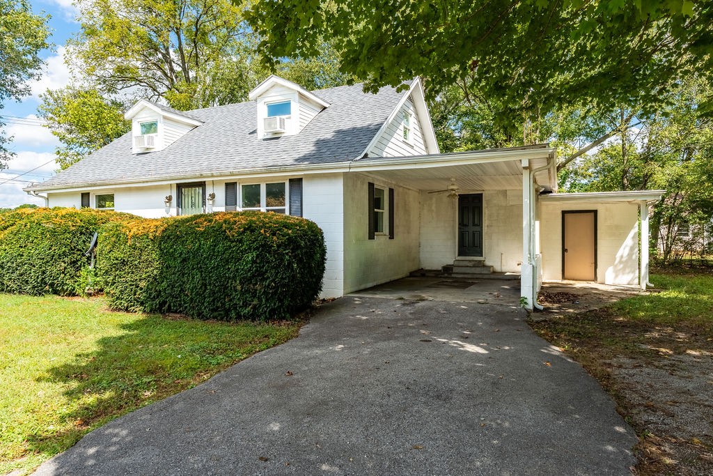 121 Highland School Rd