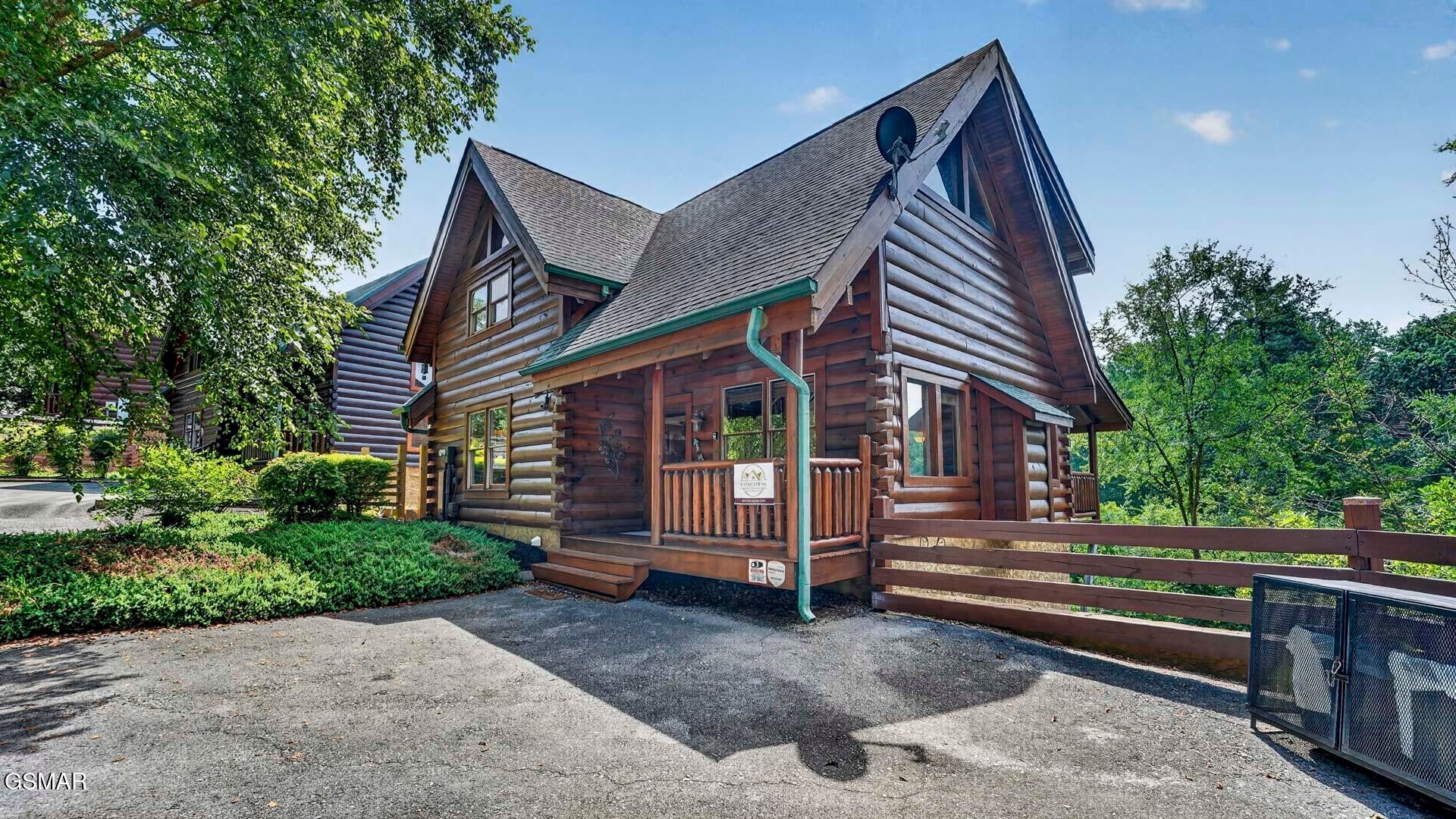 1123 Towering Oaks Drive