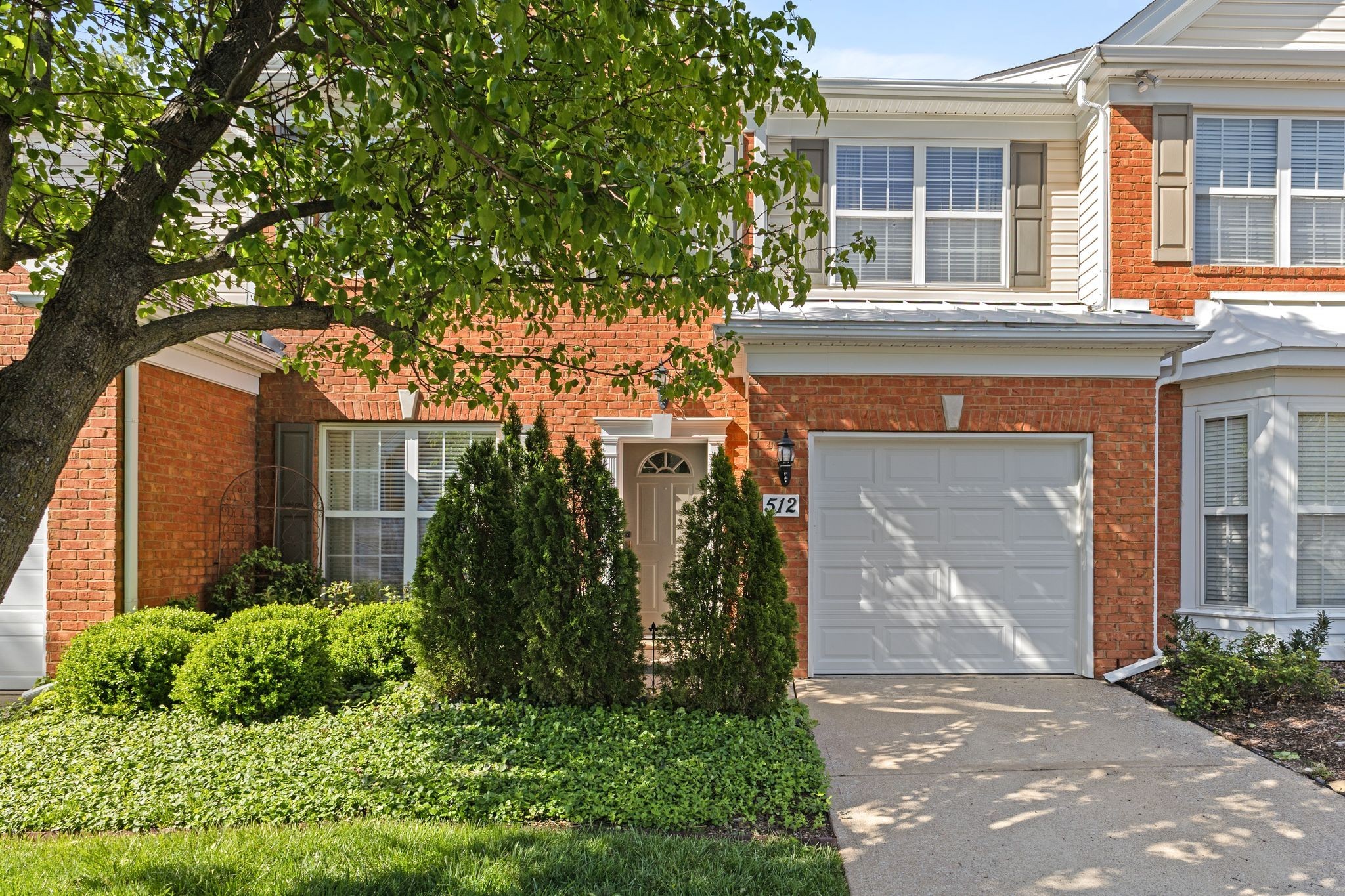 512 Old Towne Dr