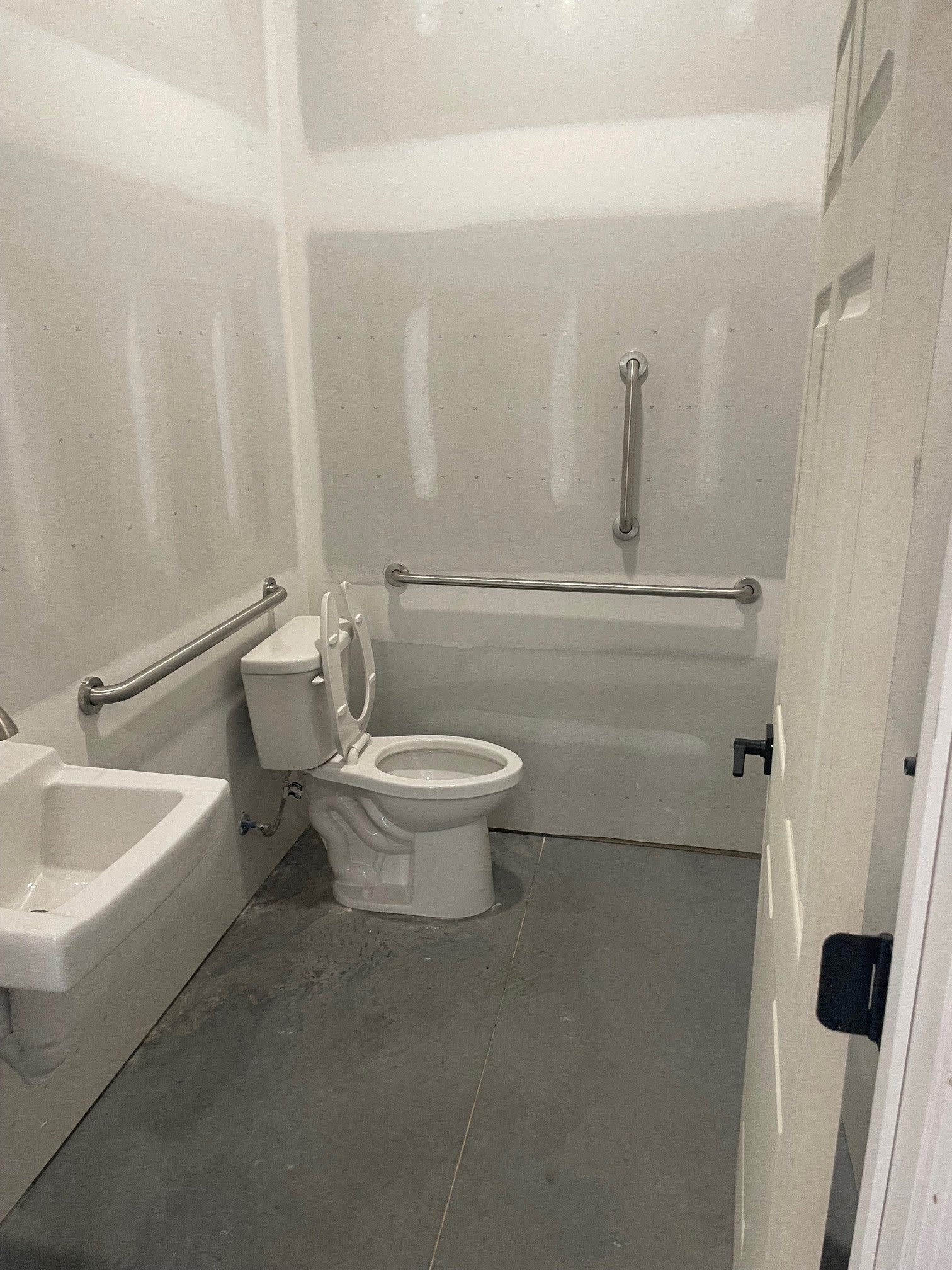 1080B International Blvd