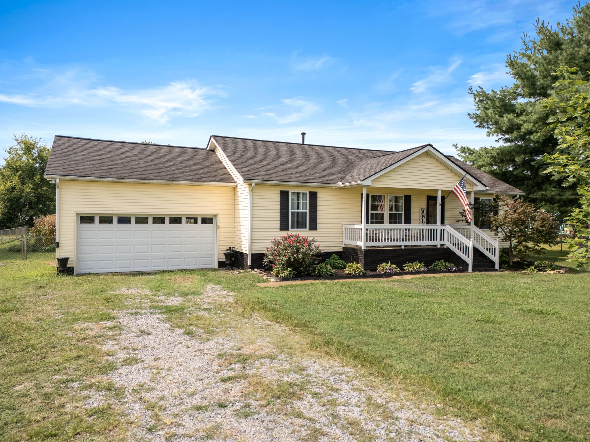 1821 Thompson Rd