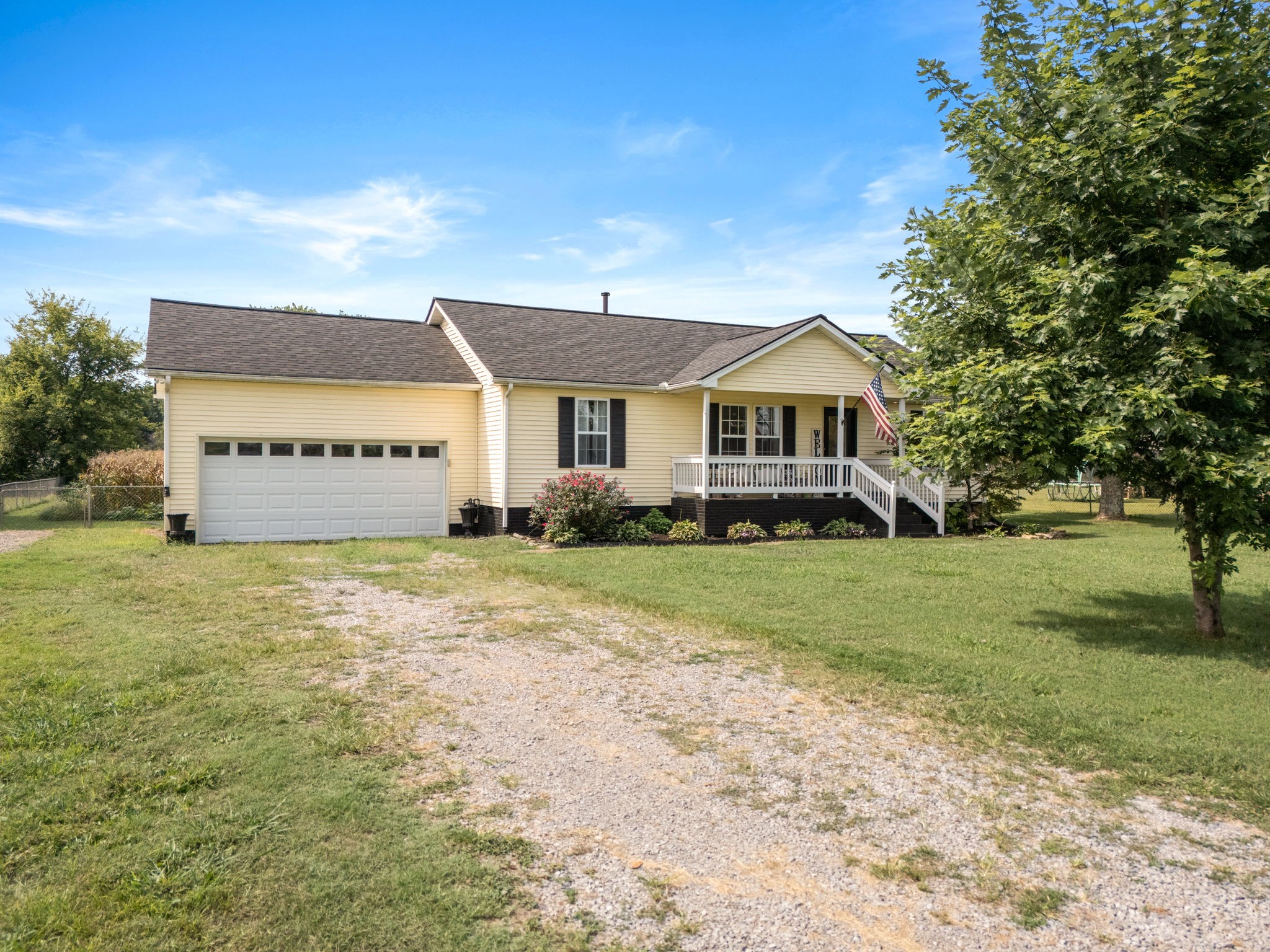 1821 Thompson Rd