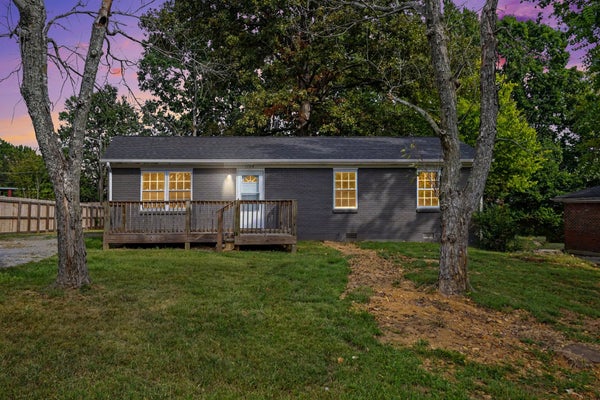 1706 WOODSIDE DR, SPRINGFIELD, TN 37172 - Image 08b5c9aa5cd2195bbf3a7191561cf6cb/1461293848