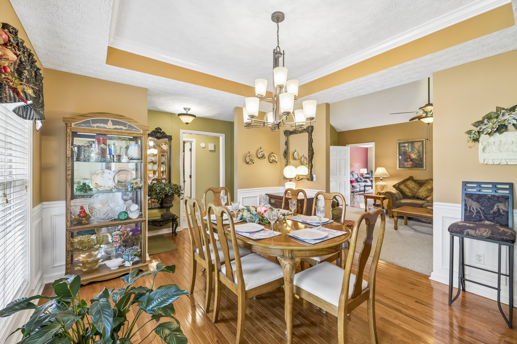 605 Meadowlark Dr