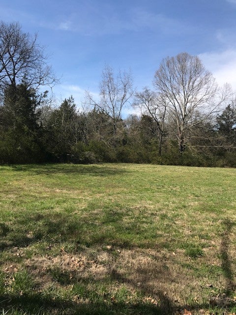 listing at 8284 Highway 100, Nashville