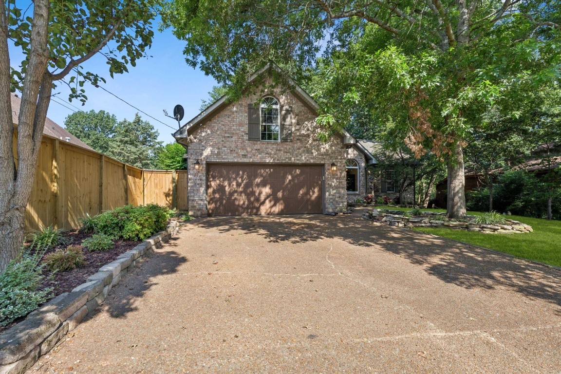 3612 Peninsula Ct