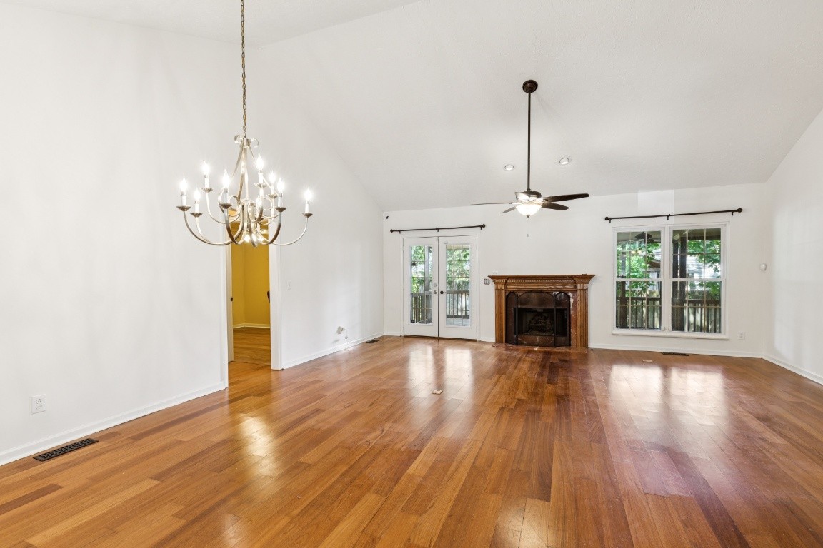 3612 Peninsula Ct