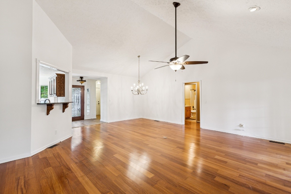 3612 Peninsula Ct