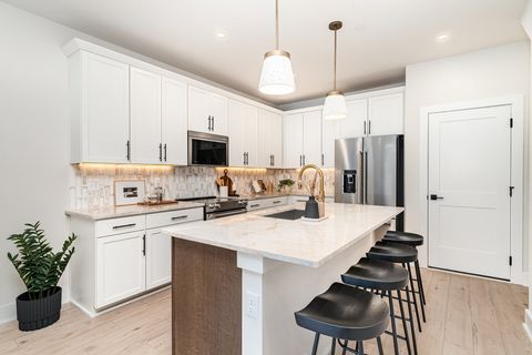 Photo of 136 Zola Alley, Nashville, TN 37209 (MLS # 3169547)