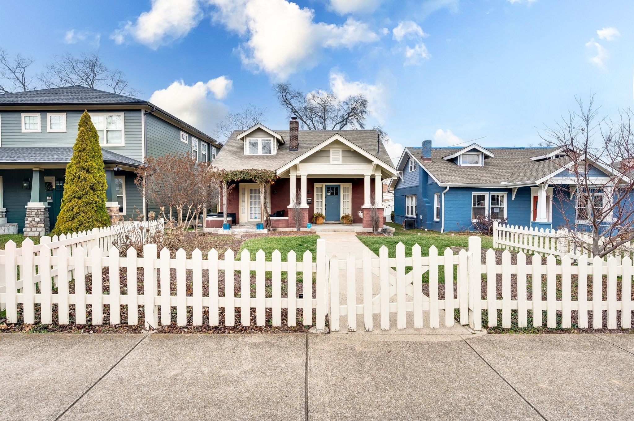 4-bed listing at 1010 Acklen Ave, Nashville
