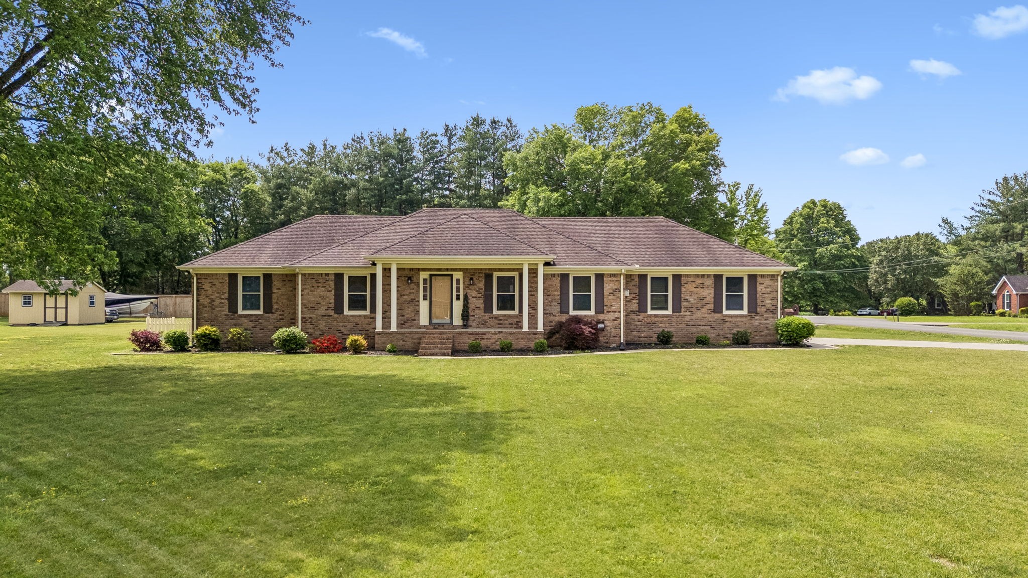 2104 Red Mile Rd